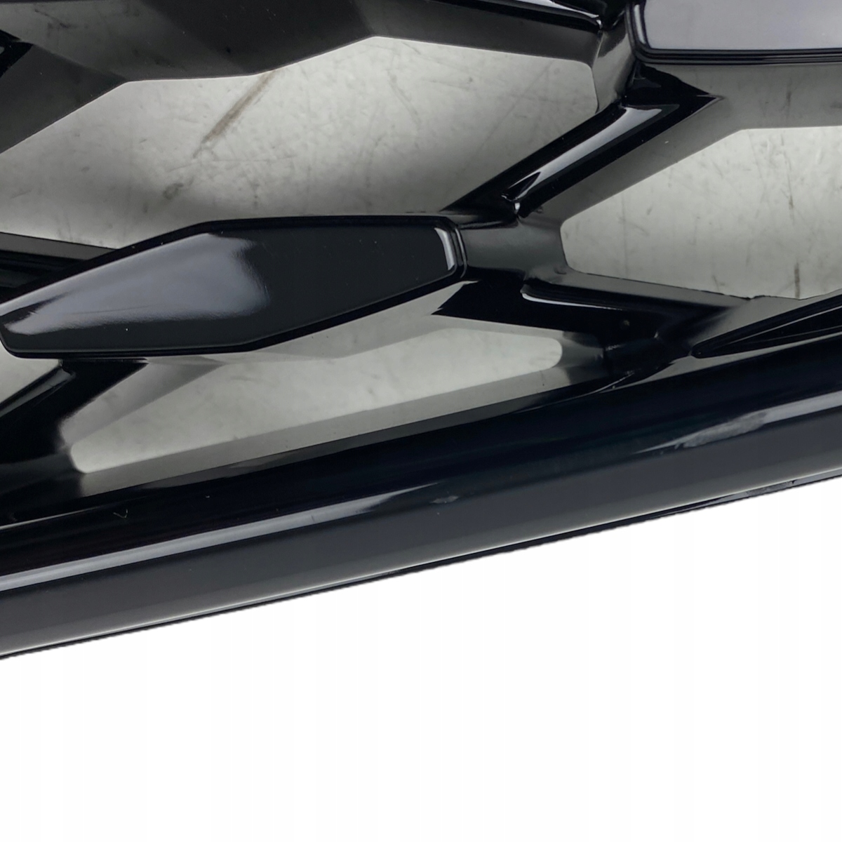 Nowy OE Grill Jaguar F-Pace Lift MK83-8A100-BA Producent części Jaguar OE