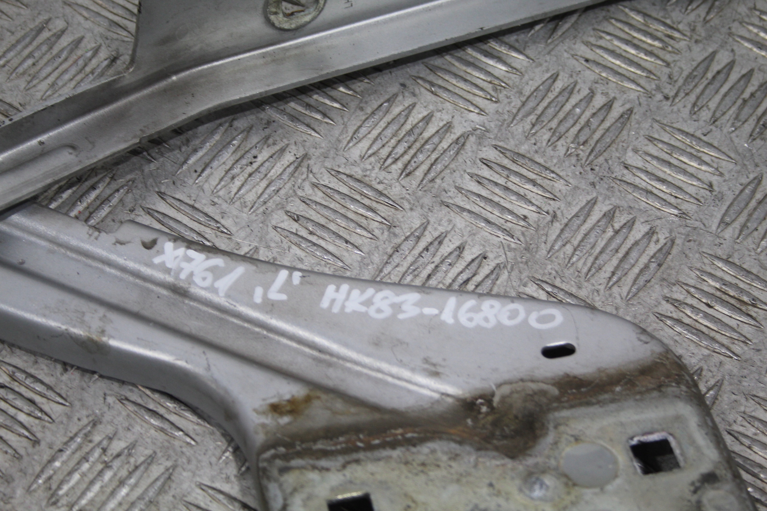 hinge bonnets left JAGUAR F-PACE X761 HK83-16800