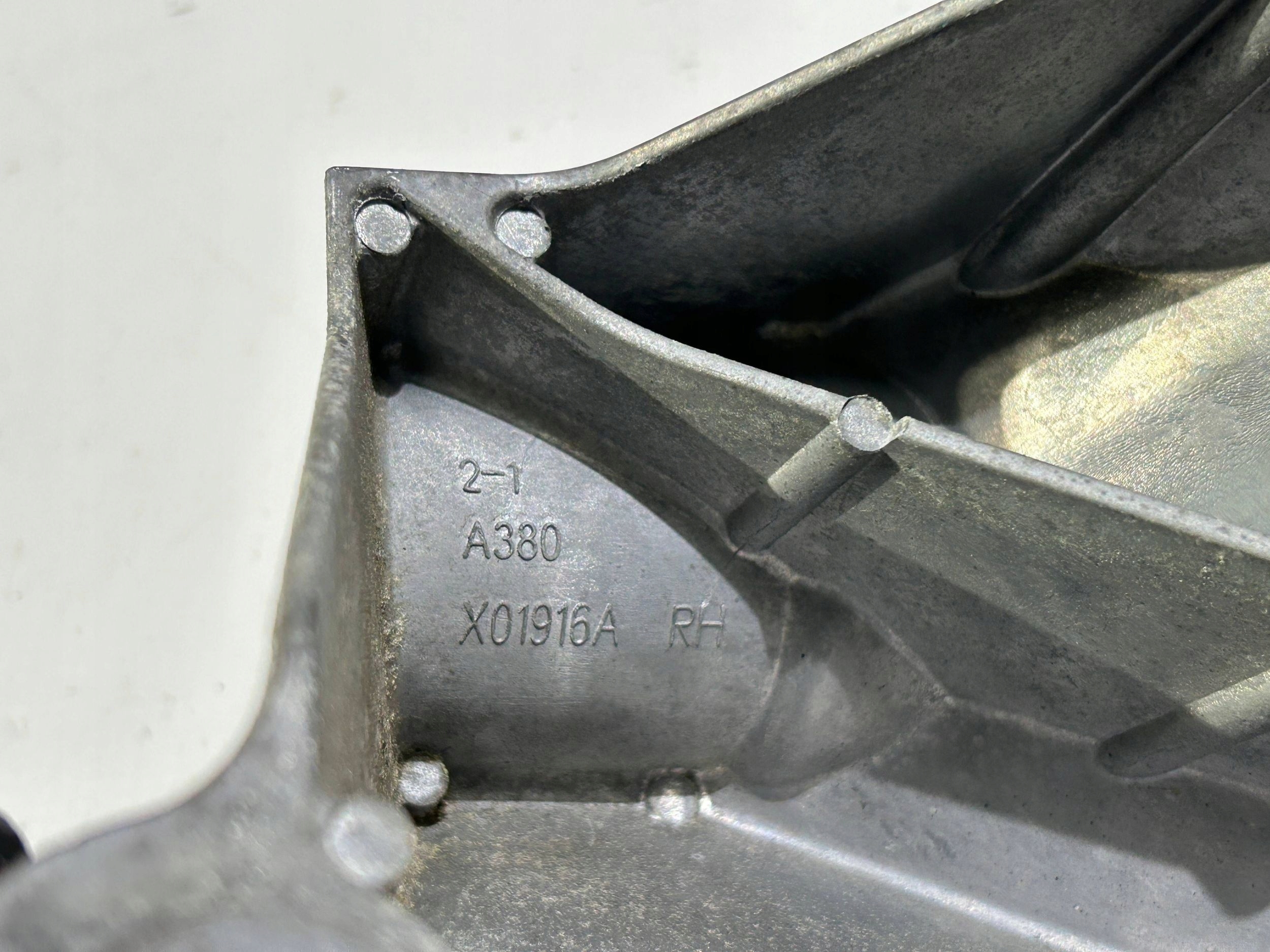 engine mount right holder right Chevrolet Camaro 3.6 2009