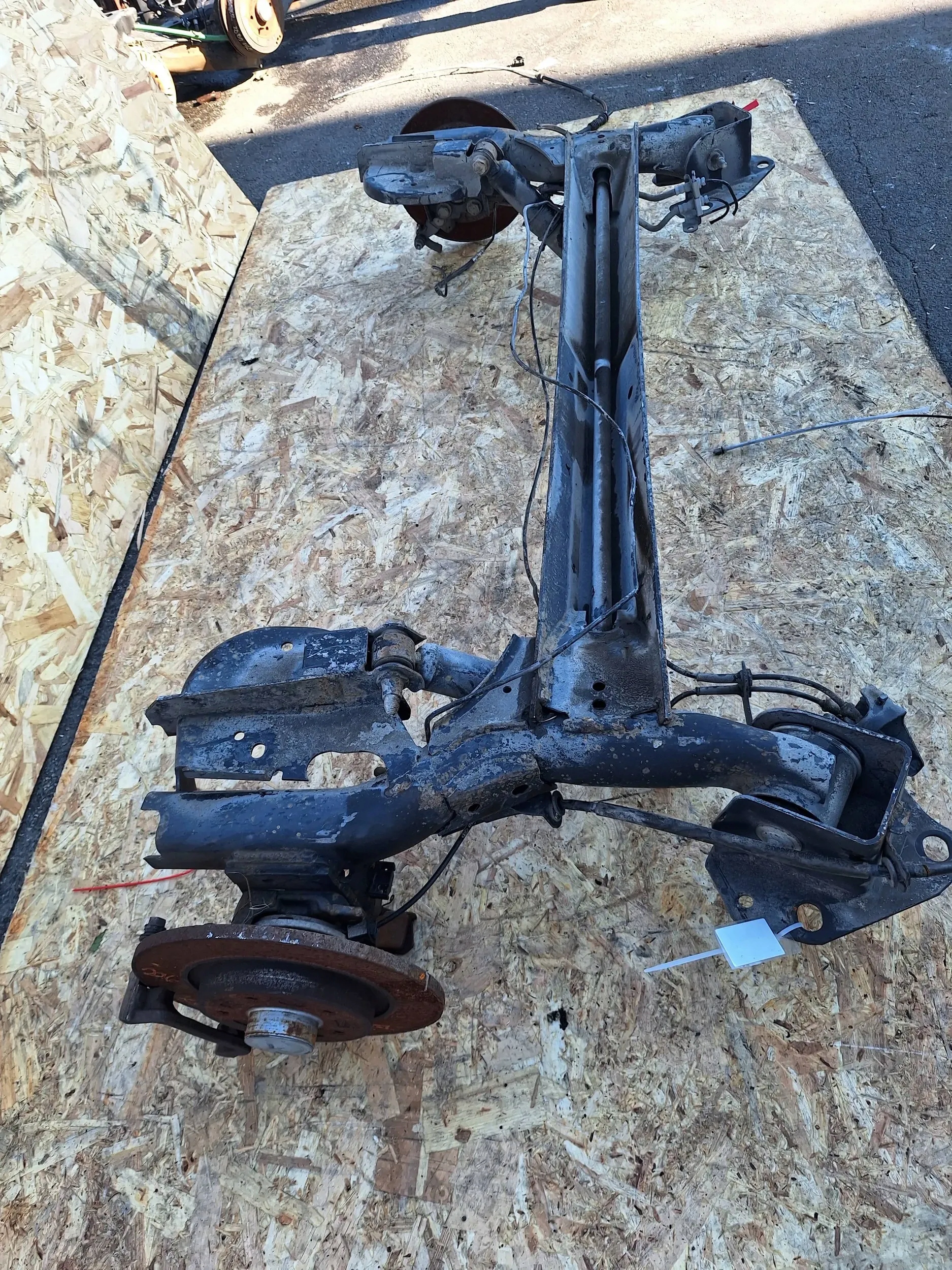 axis rear part RENAULT KANGOO MERCEDES CITAN discs 14