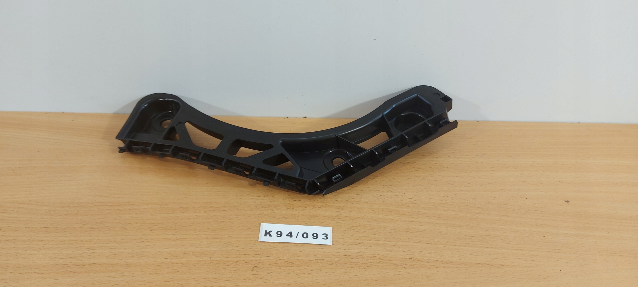 VW TIGUAN 2 II bumper bracket right rear part holder