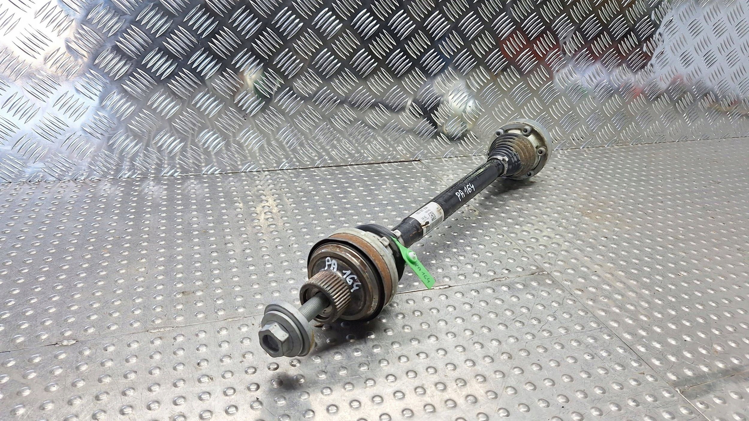 semi-axis right rear part 8B3501204 AUDI A5 B10 A6 C9 QUATTRO