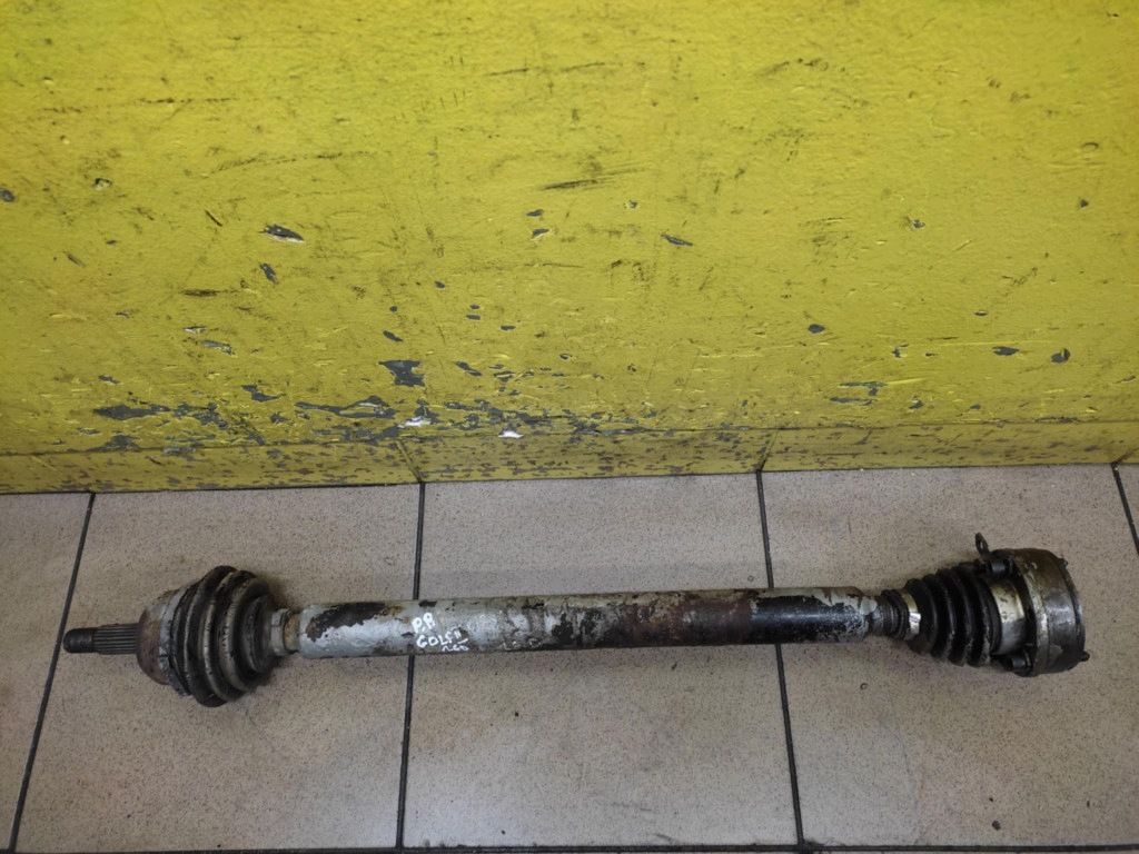 VW GOLF II 1.6 D semi-axis right front
