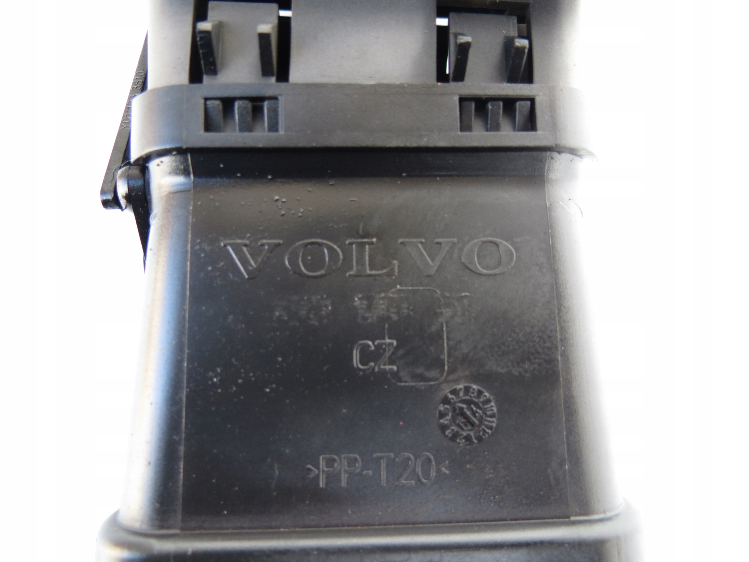 grid air conditioning devices left VOLVO S40 II V50