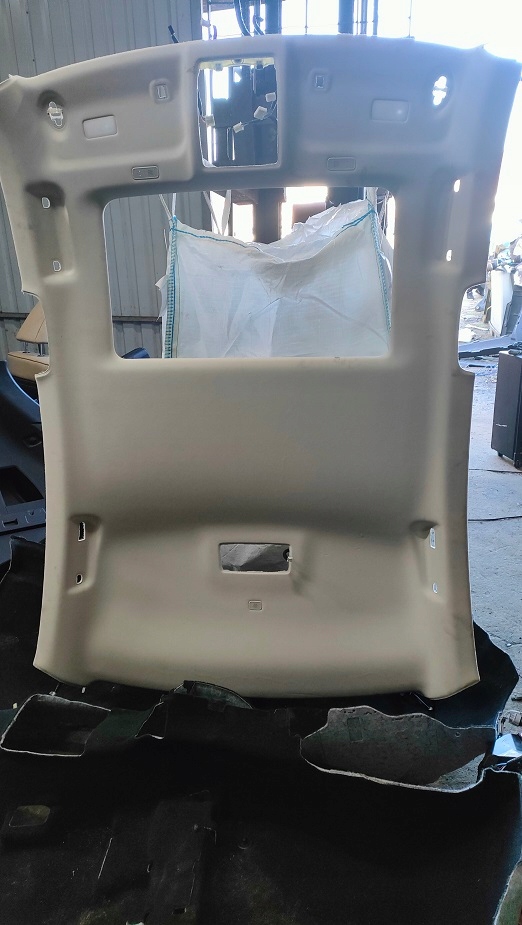 LEXUS ES300H PODSUFITKA 2021R