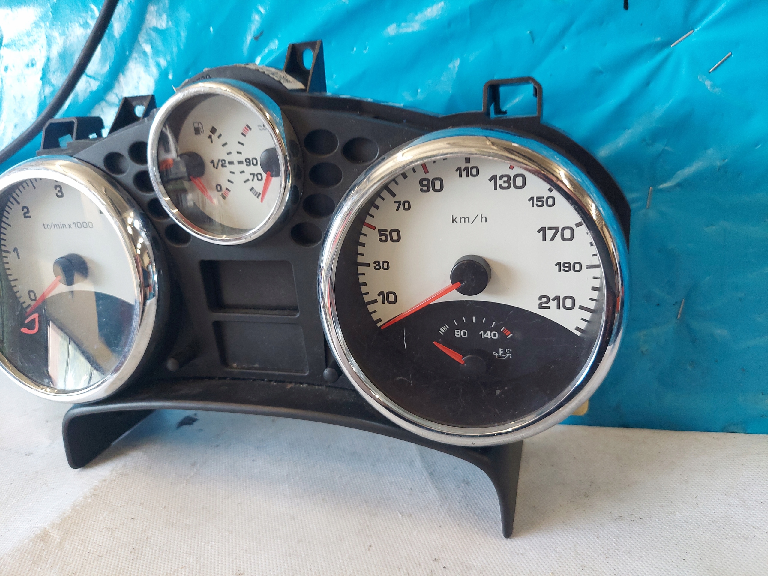 dials clock PEUGEOT 207 1.6 HDI 9662904980