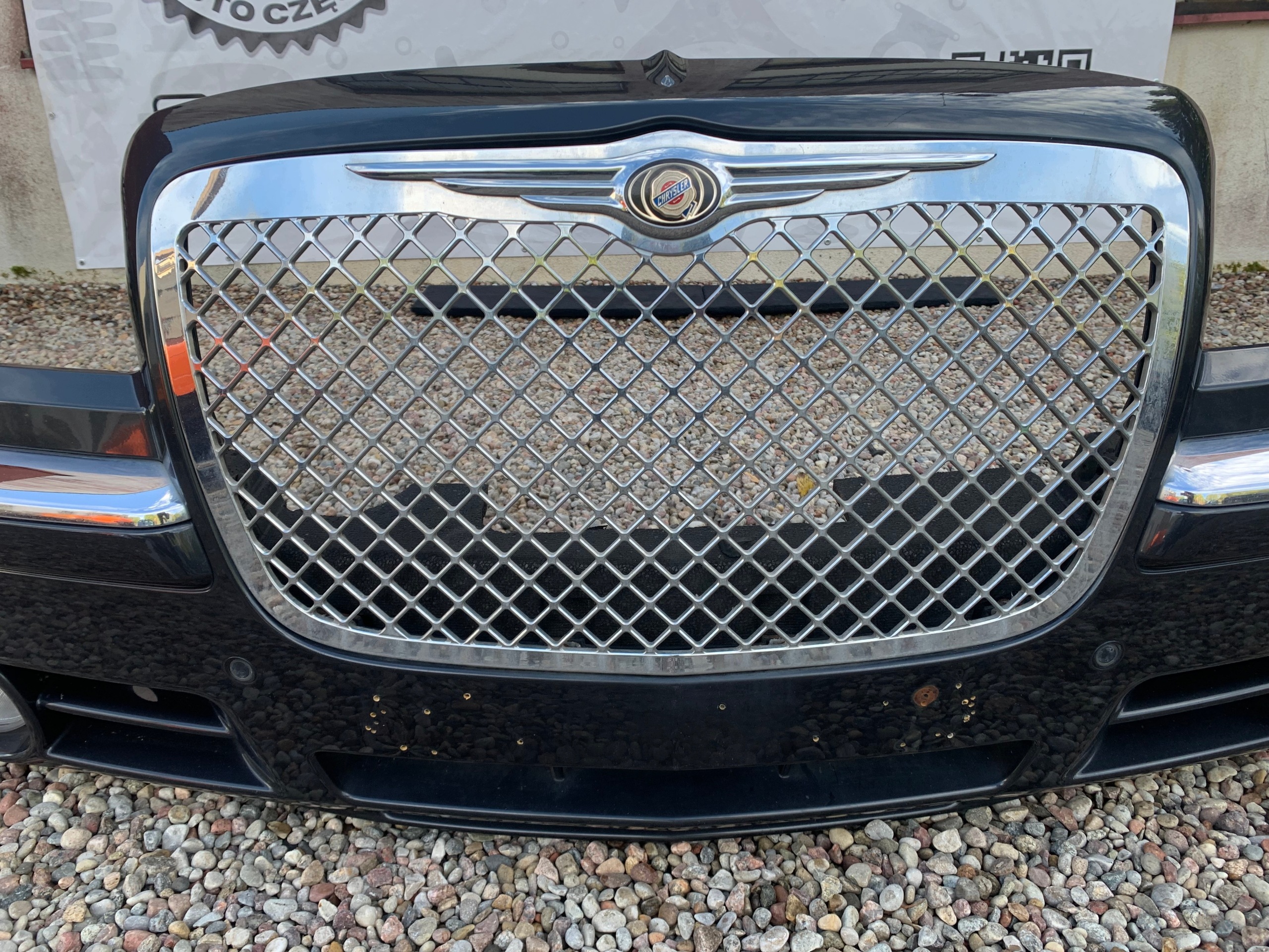 bumper front front CHRYSLER 300C STAN perfect condition PDC XENON EUROPA
