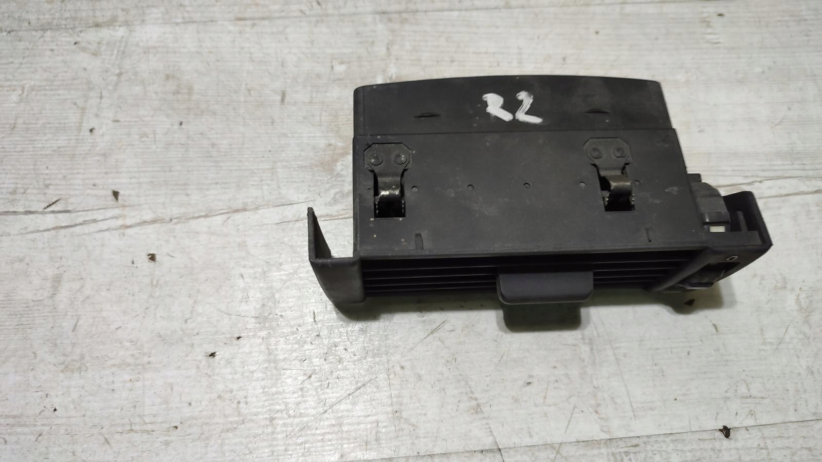grid air conditioning devices right Mercedes w124