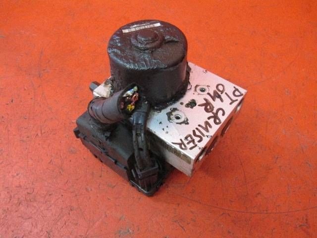 Chrysler PT Cruiser brake booster control unit ABS 05033150AA