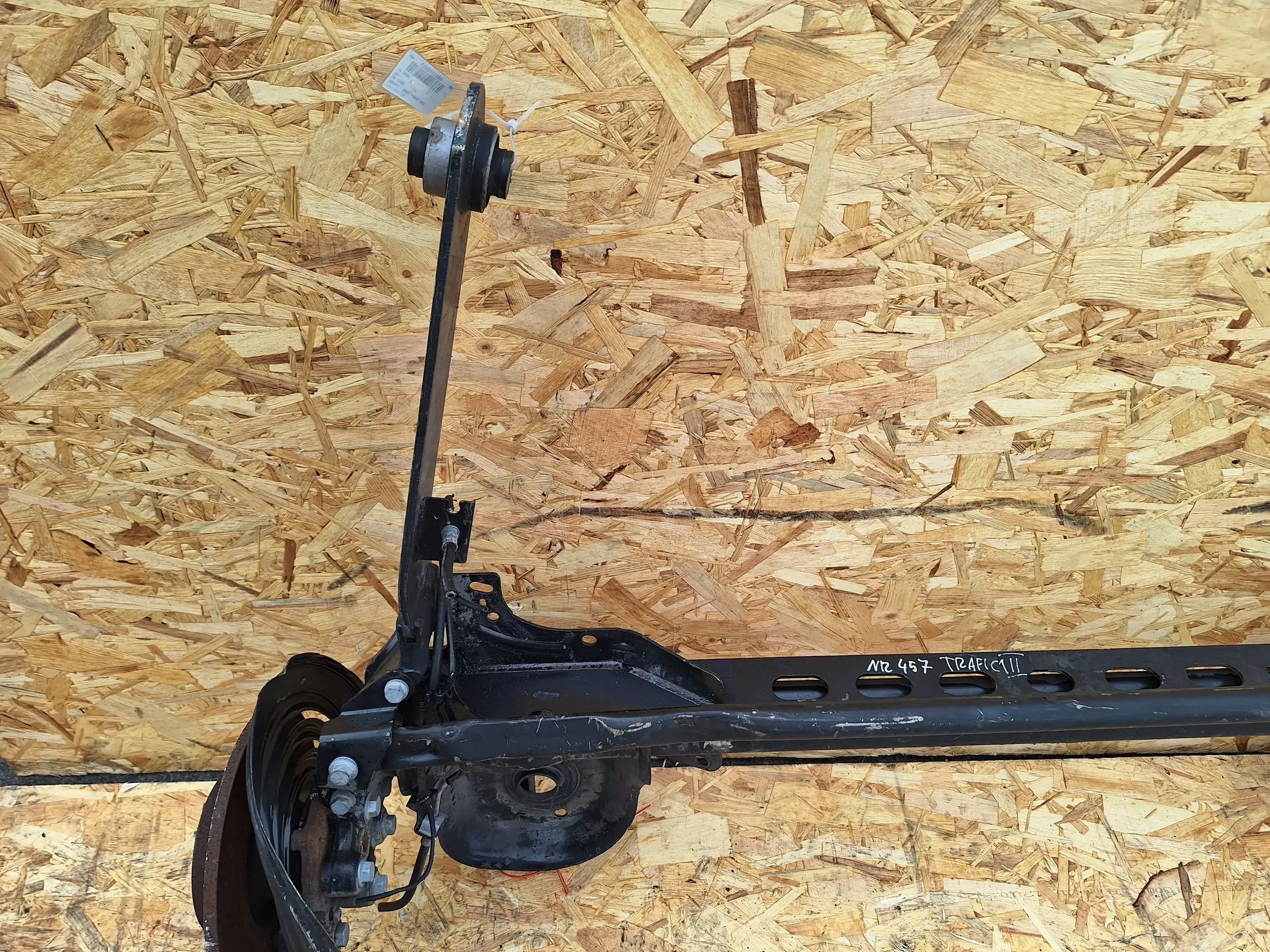 OŚ TYŁ RENAULT TRAFIC III OPEL VIVARO B TALENTO 14- Numer katalogowy części AVN13323