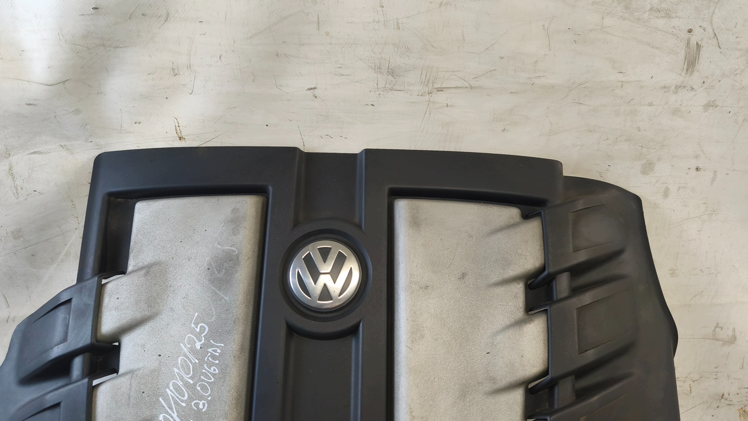 engine housing cover VW PHAETON 3.0 V6 2006r
