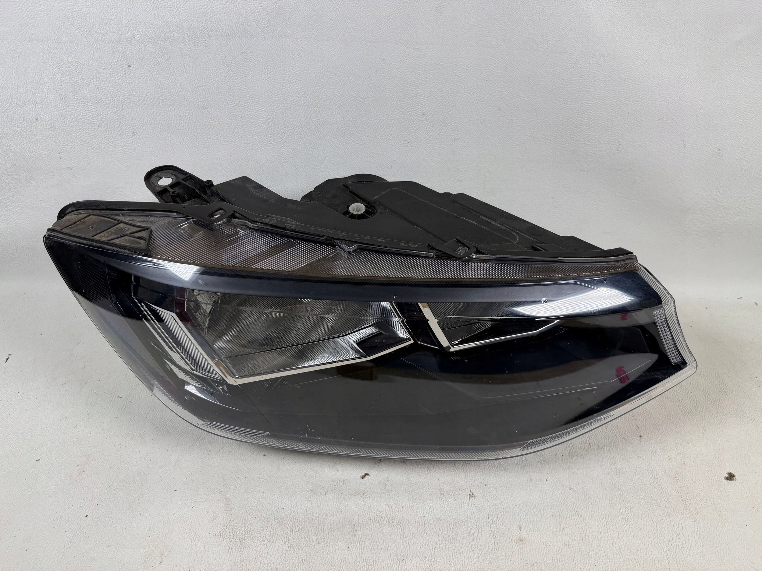 Vw Caddy 2k8 light right front front