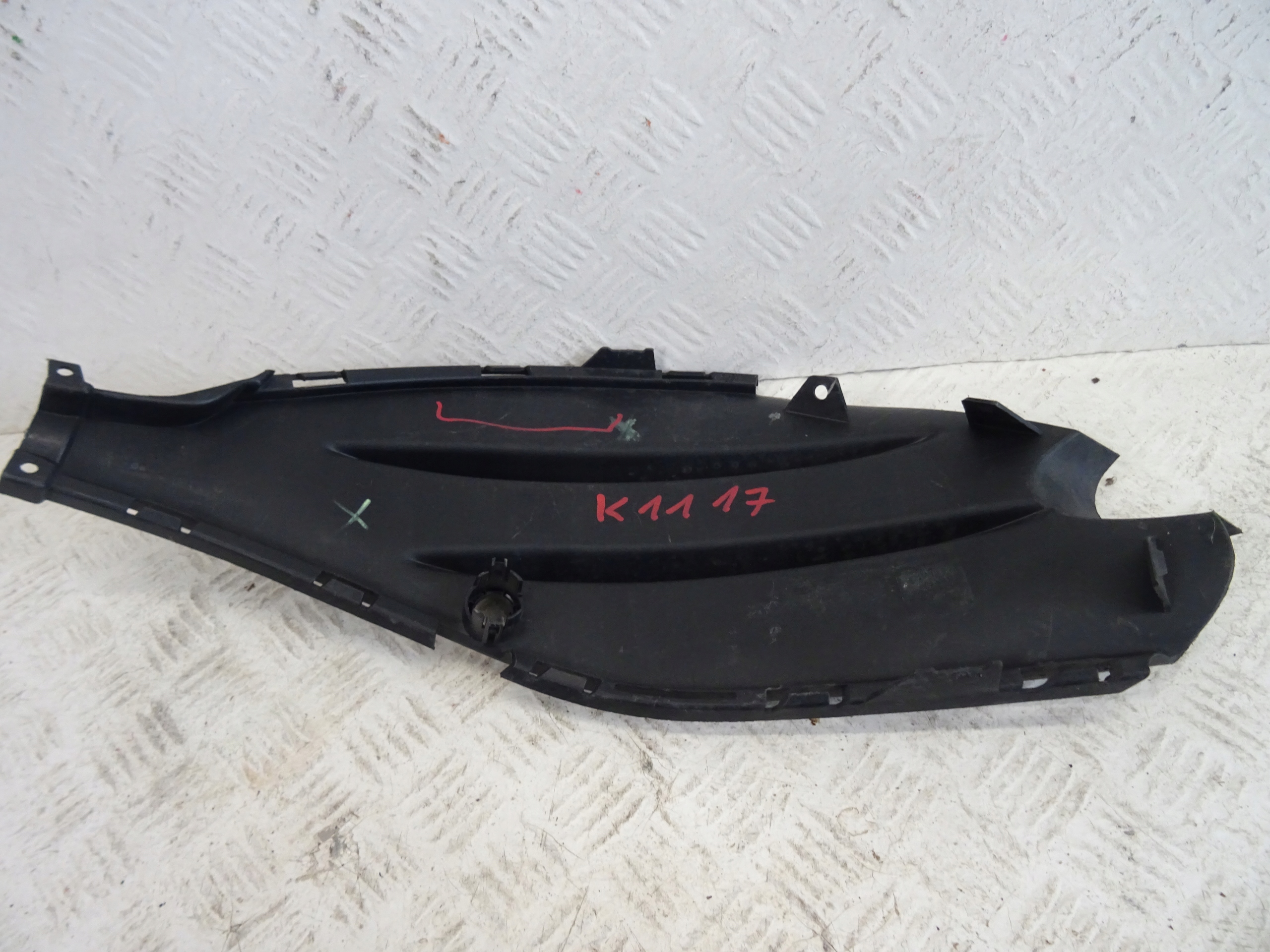grid of a bumper front front right MERCEDES EQA EQB AMG A2438857301