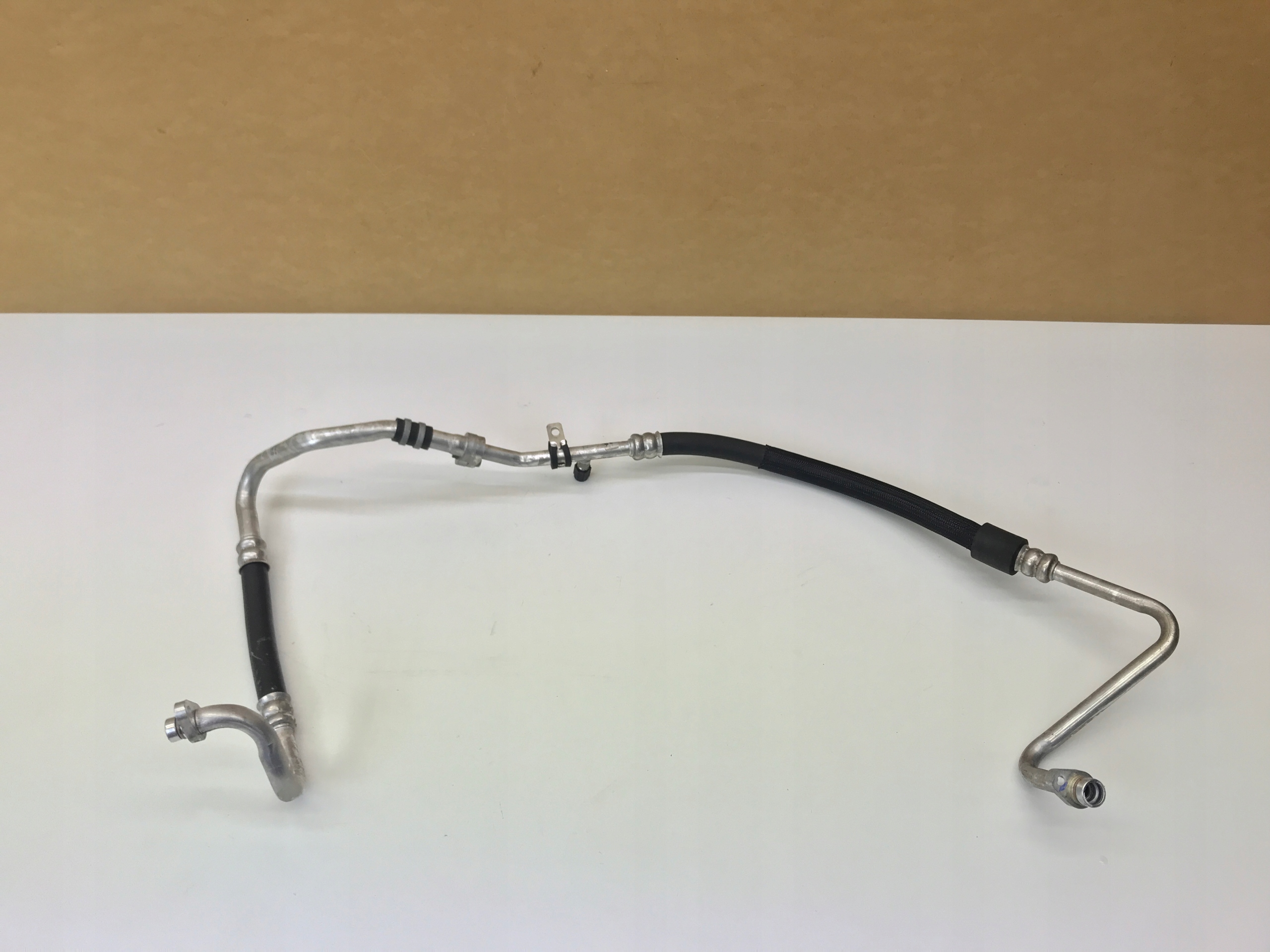 924803929R 924547772R - CAPTUR CLIO IV 4 1.5 ШЛАНГ КОНДИЦІОНЕРА