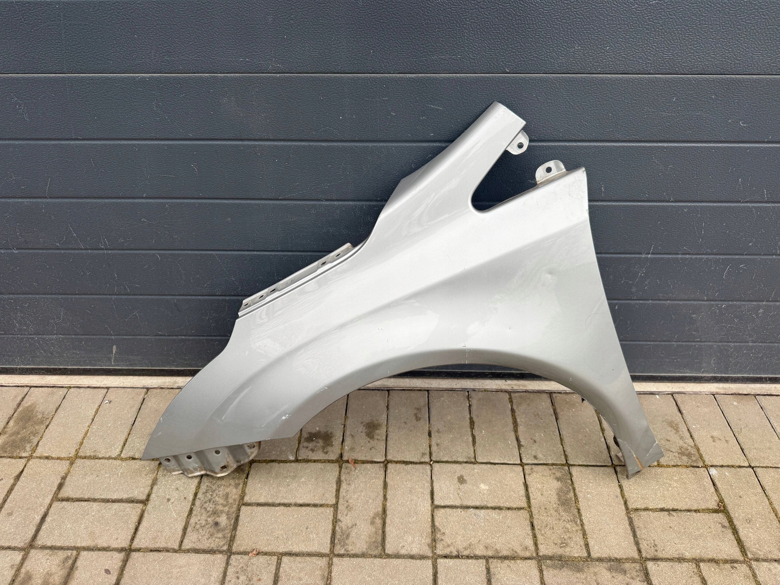 Toyota Avensis T27 14- fender left front front