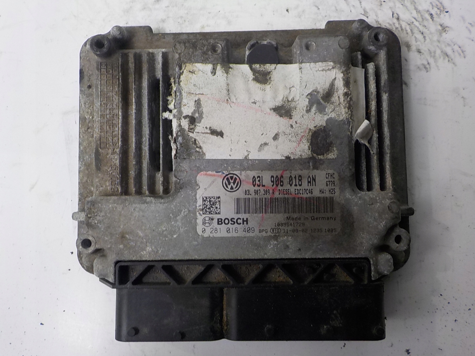 VW computer control unit 03L906018AN 0281016409