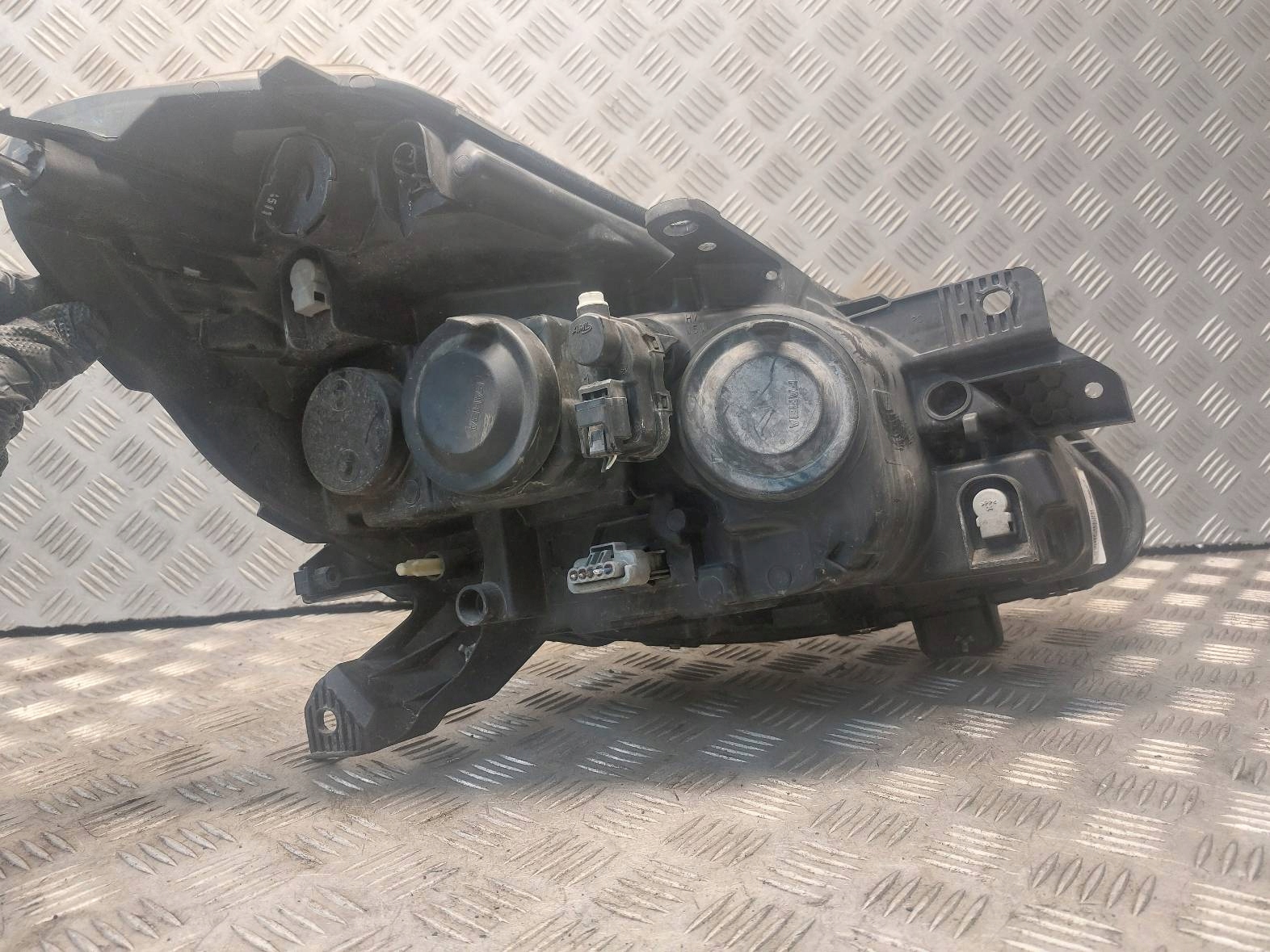light left front RENAULT CLIO III LIFT 260605550R