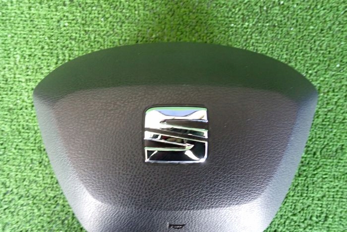 SEAT LEON III airbag Airbag Deckel 5F0880201C