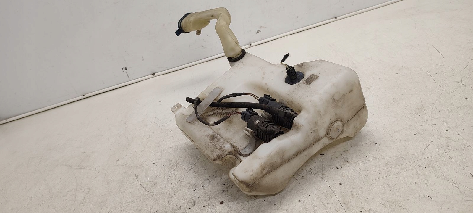 Behälter Spritzdüse Behälter Mercedes W203 LIFT 2,2 CDI