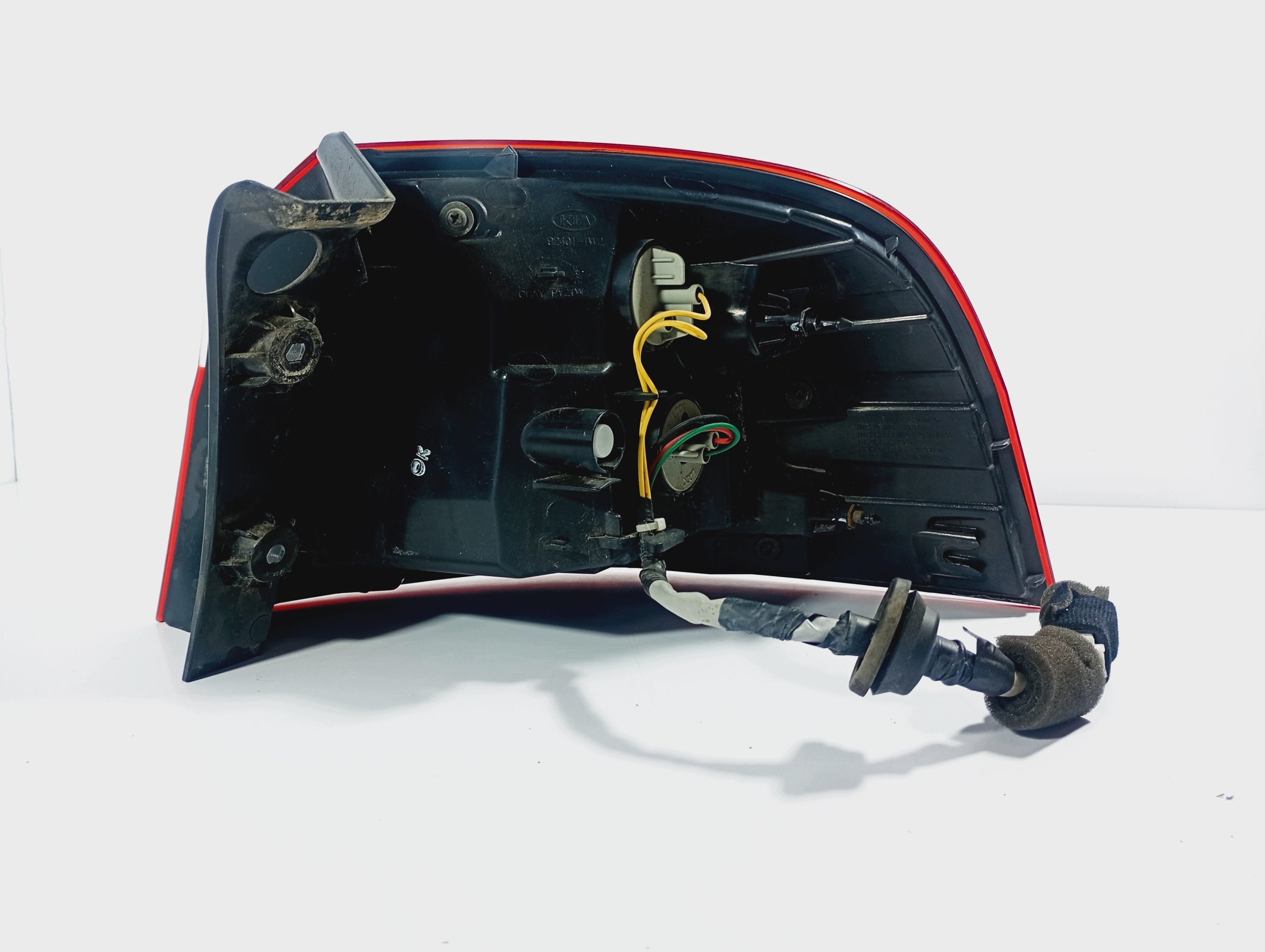 light left rear rear part OE 924011W2L Kia RIO 3 III 11-17