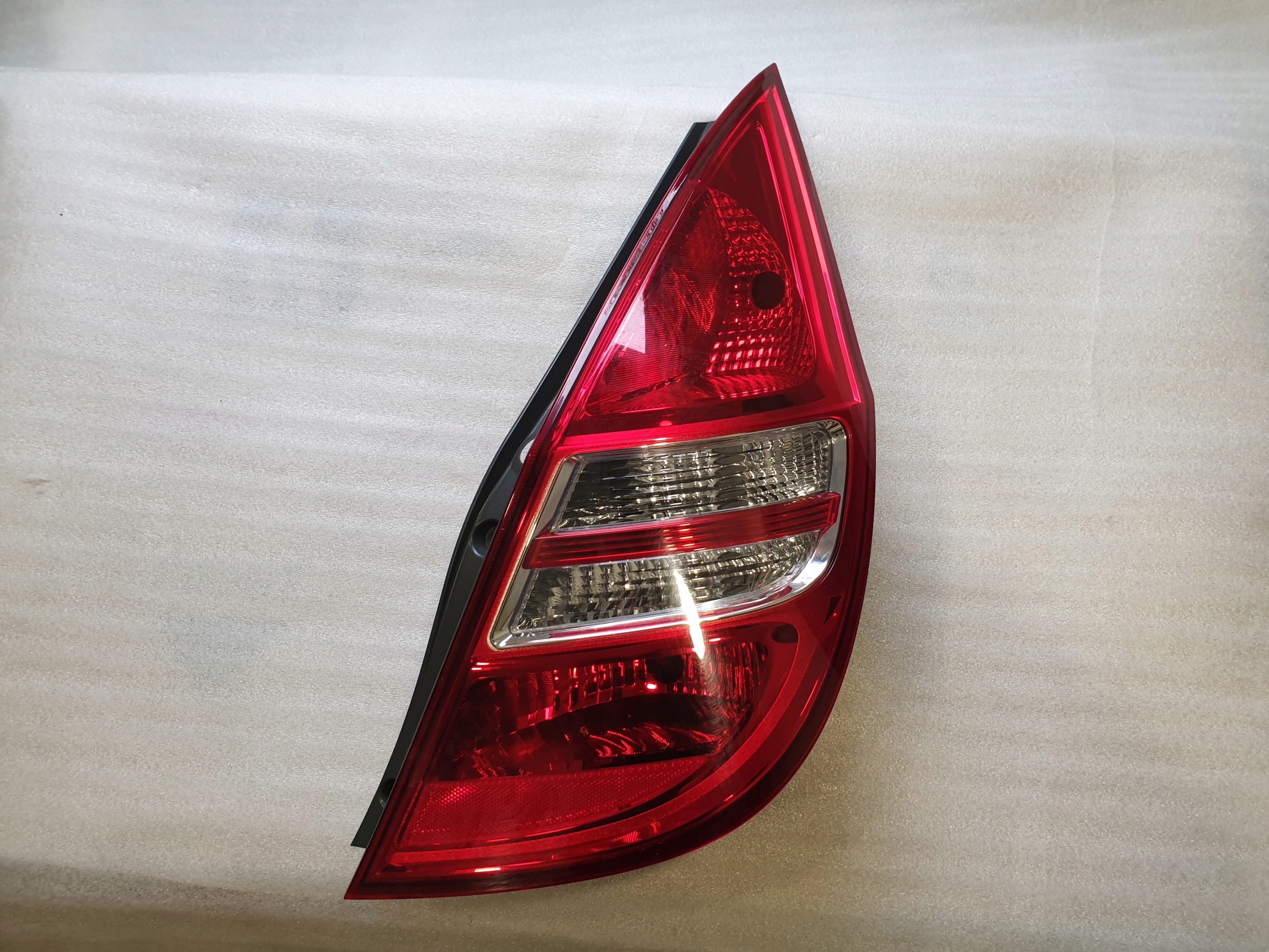фонарь Hyundai I30 HB