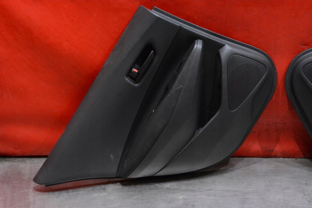 side side door KOMPLET EU TOYOTA COROLLA E21 KOMBI 18-25
