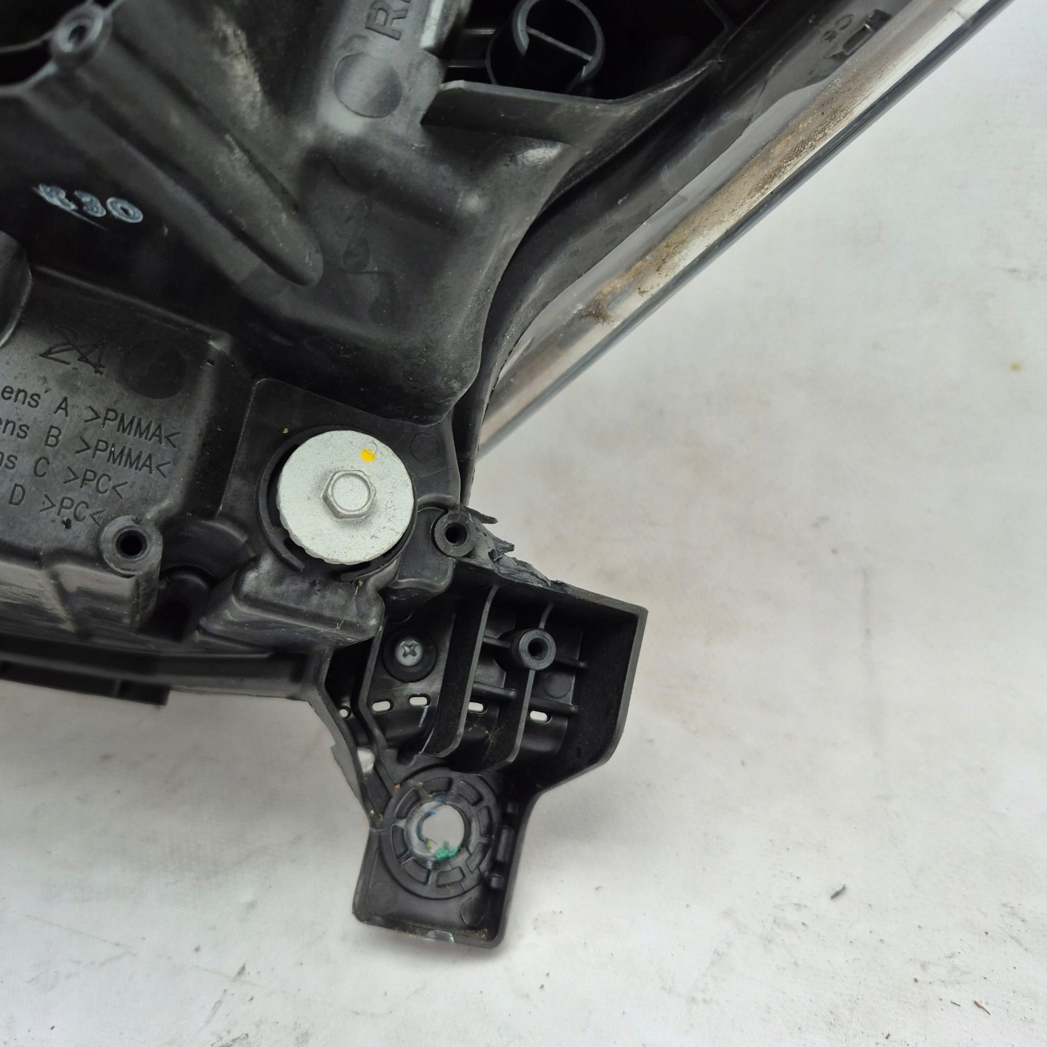 RENAULT ZOE LIFT 19- light right front front FULL LED 260102384R