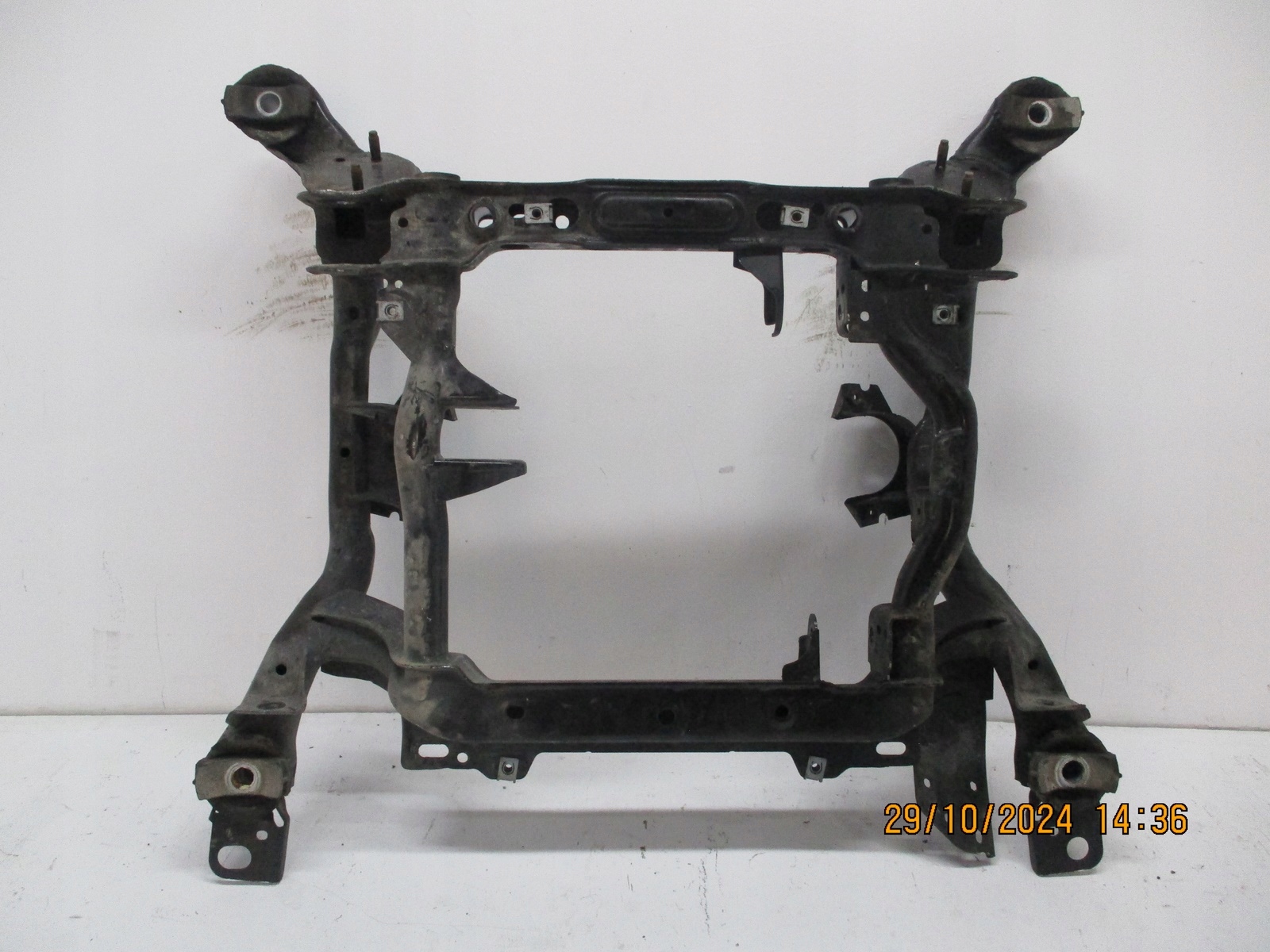 axle beam subframe axle beam JEEP GRAND CHEROKEE 3,0D 18R front front
