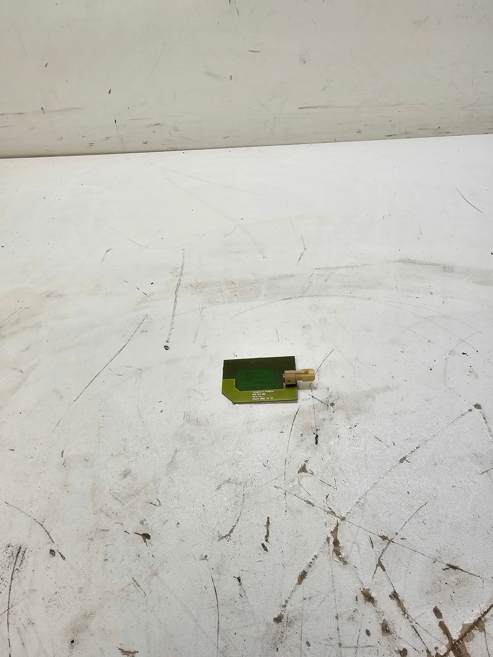 antenna amplifier AUDI A6 C6 4F5035225E