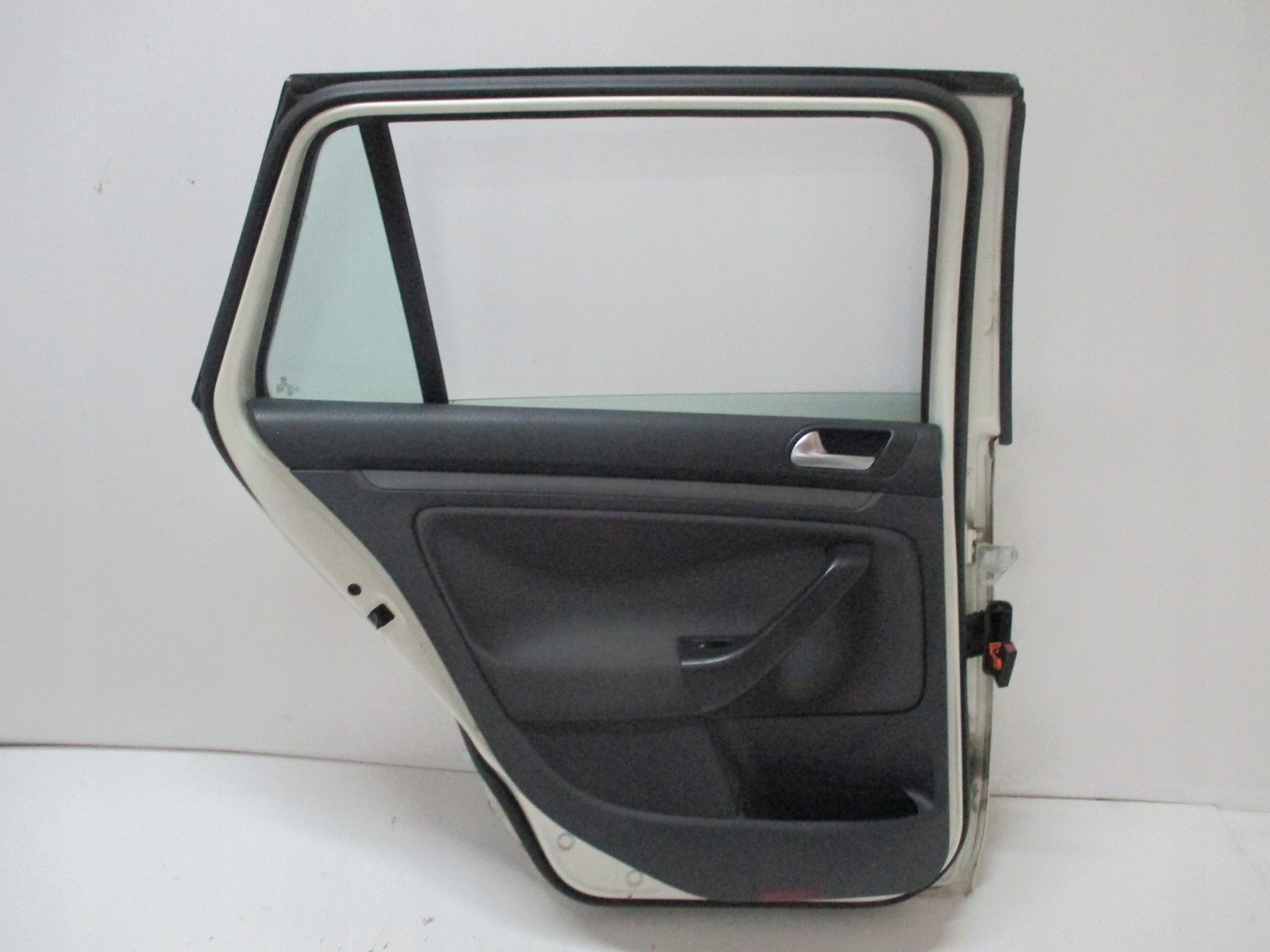 handle door left rear. VW Golf 5 V 1K9 KOMBI