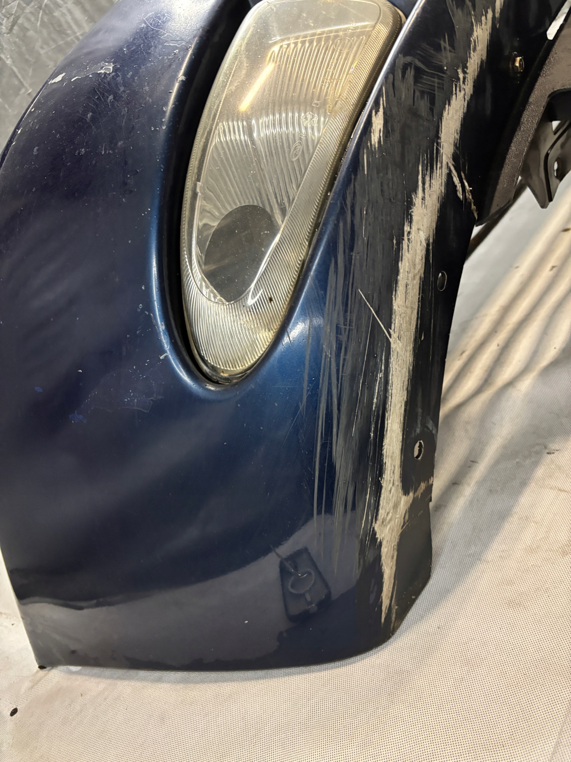 Frontstoßstange Chrysler Voyager IV 4