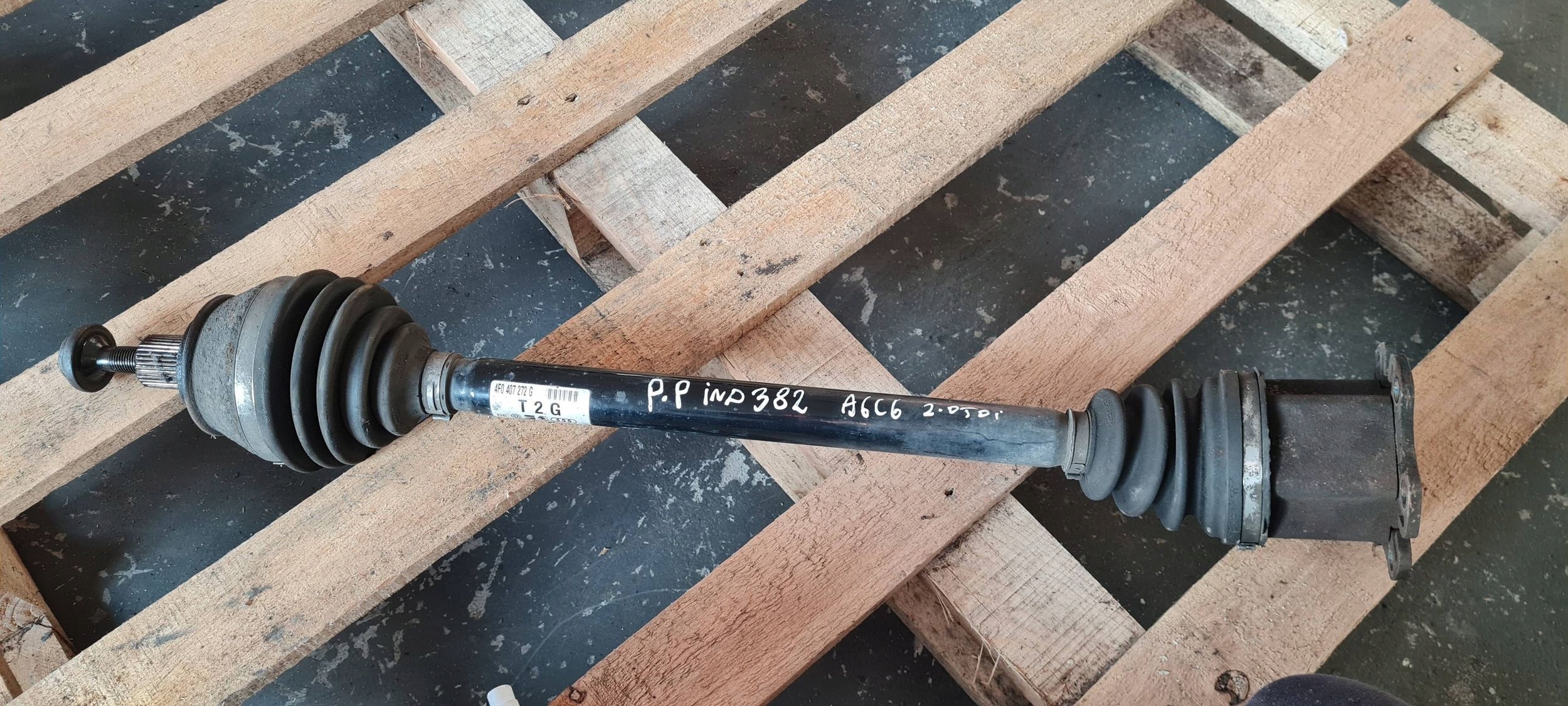 A6 C6 LIFT semi-axis semi-axis right right front MANUAL 2.0 TDI 4F0407272G