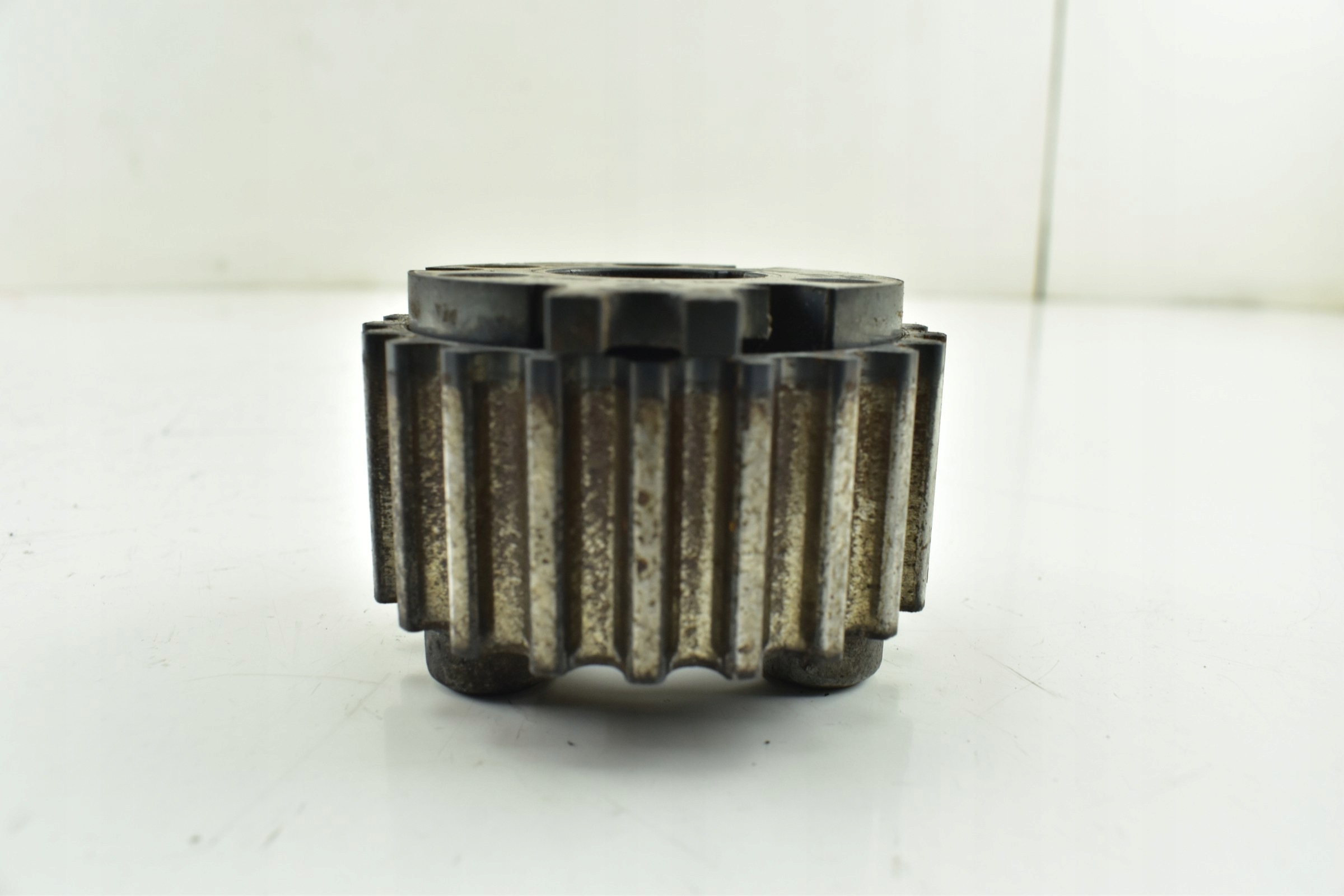 roue pompe d'injection AUDI A6 C7 SUPERB II 2.0 TDI 03L130111E 03L130238A