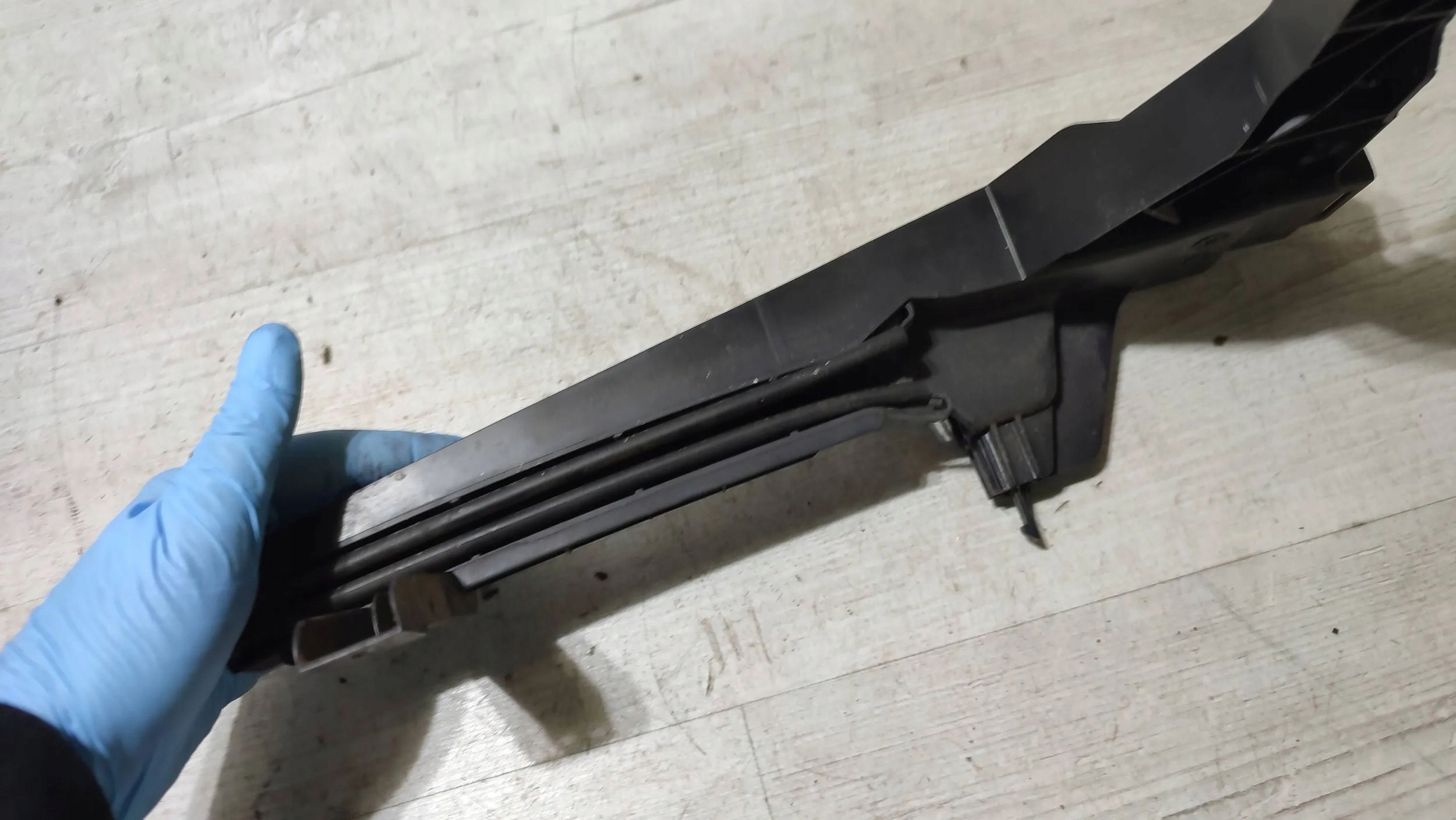 Jeep Cherokee 2015 front right elementy wykonczeniowe door przednich