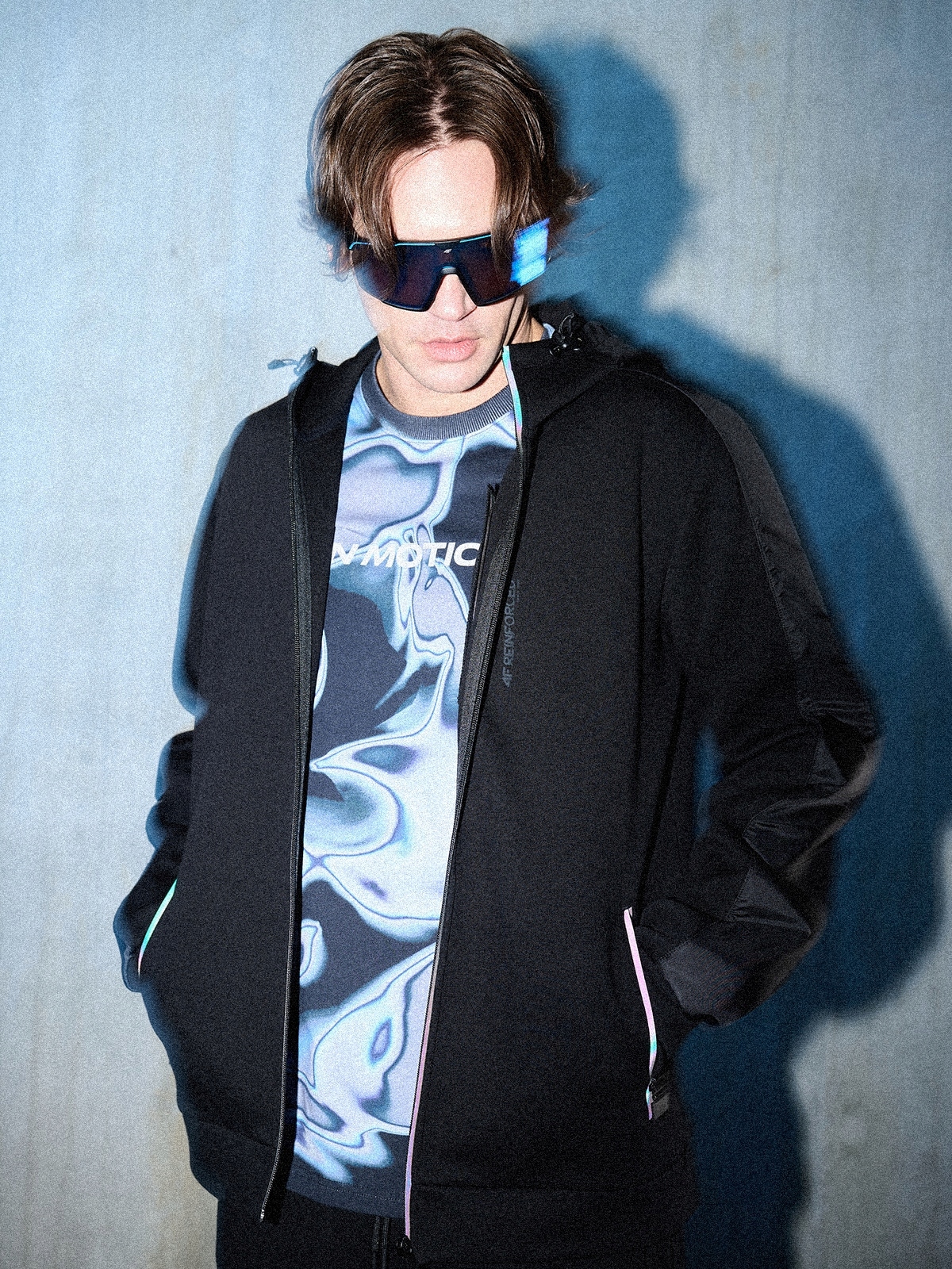 4F Tepláková Mikina Černá Regular S Kapucí M