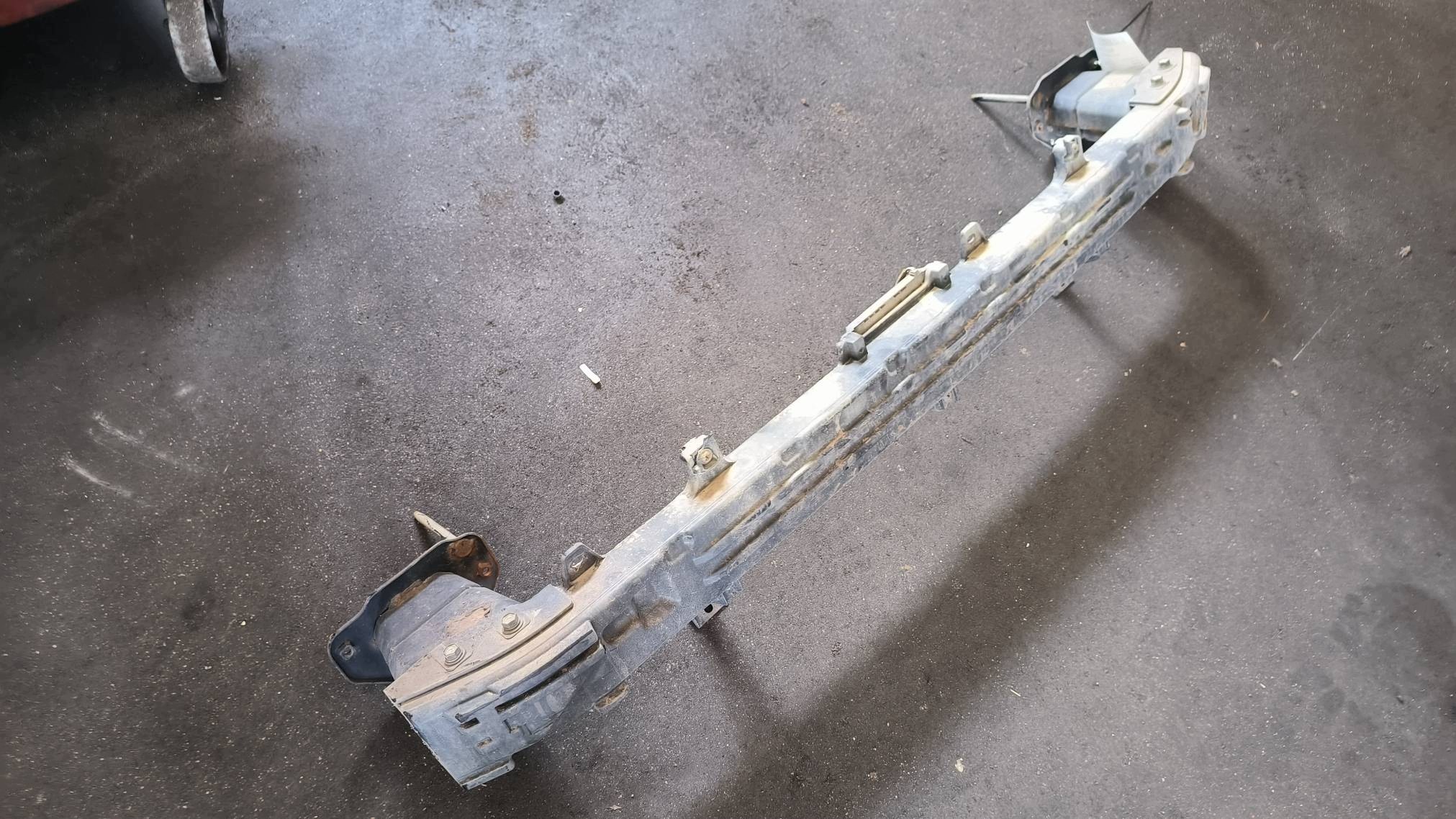 bumper support rear part 95420-J4200 HYUNDAI KONA