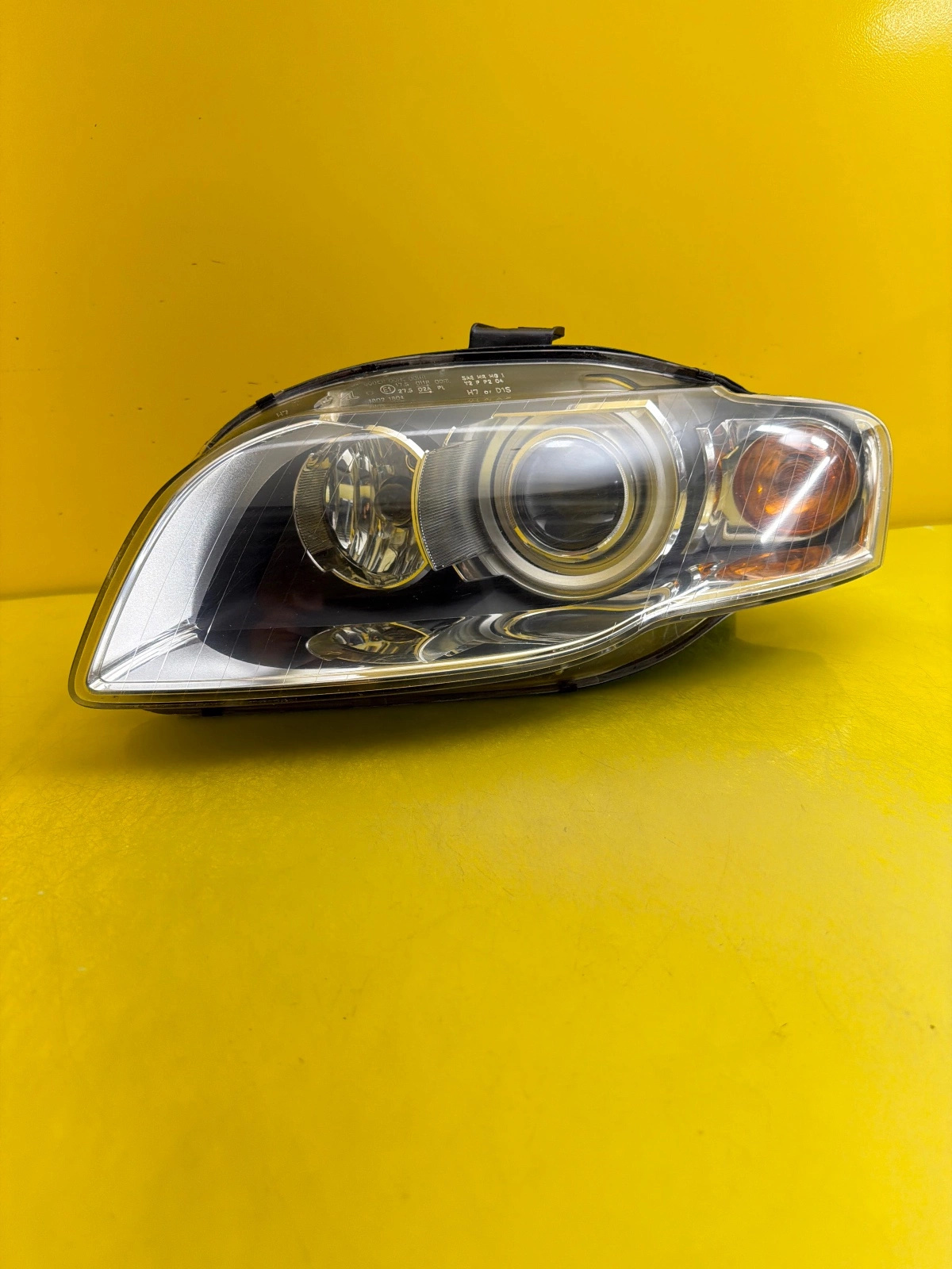 feu gauche avant Audi A4 B7 Bi Xenon 2005-2008 8E0941003AM