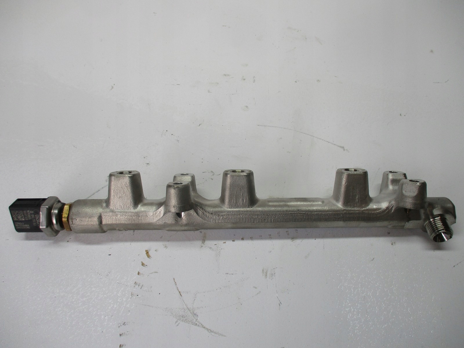 Rampe injection VW T-CROSS 2GM 1,0TSI 05C133320A