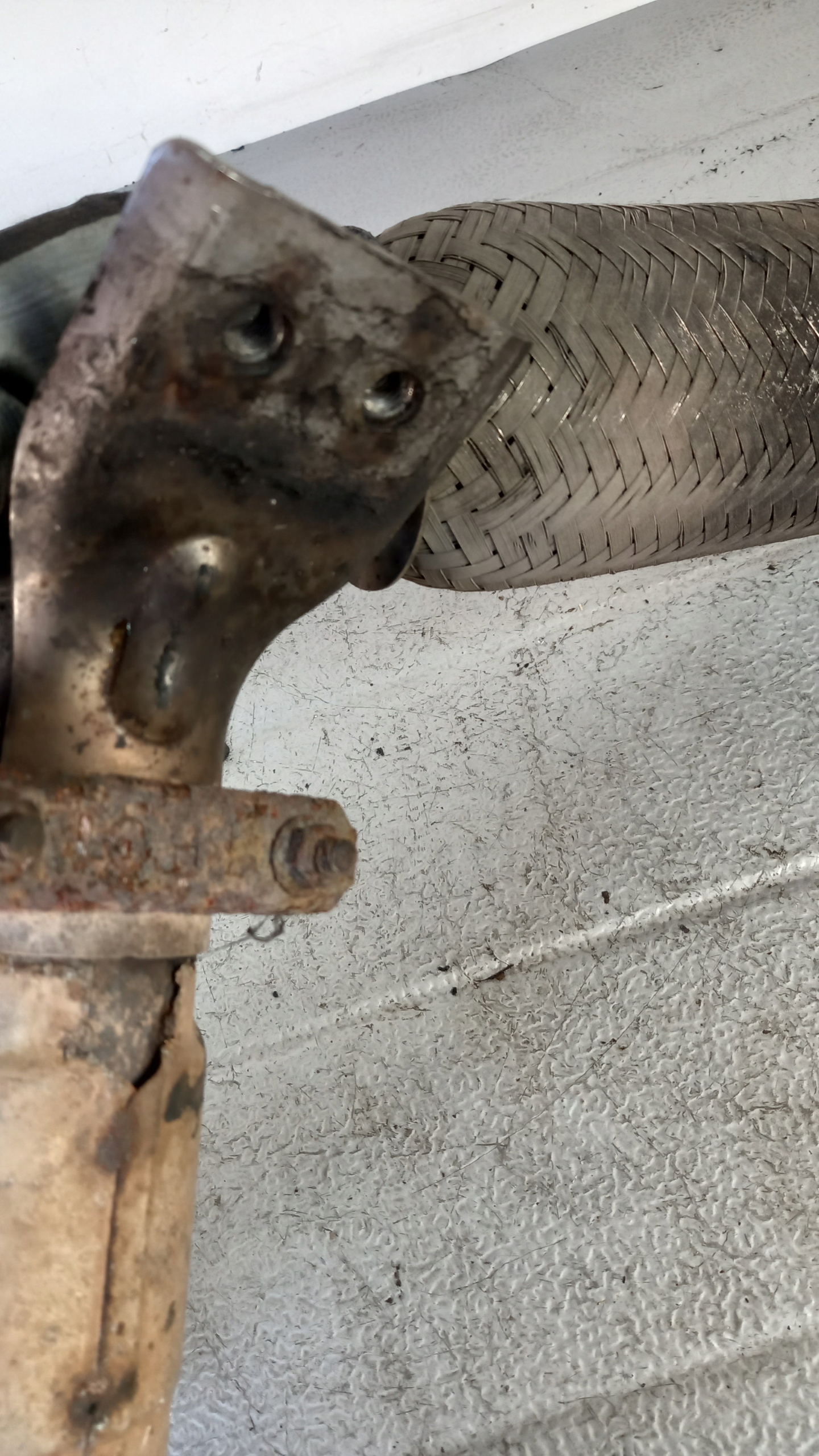 выхлоп mazda 5 06R 2.0d