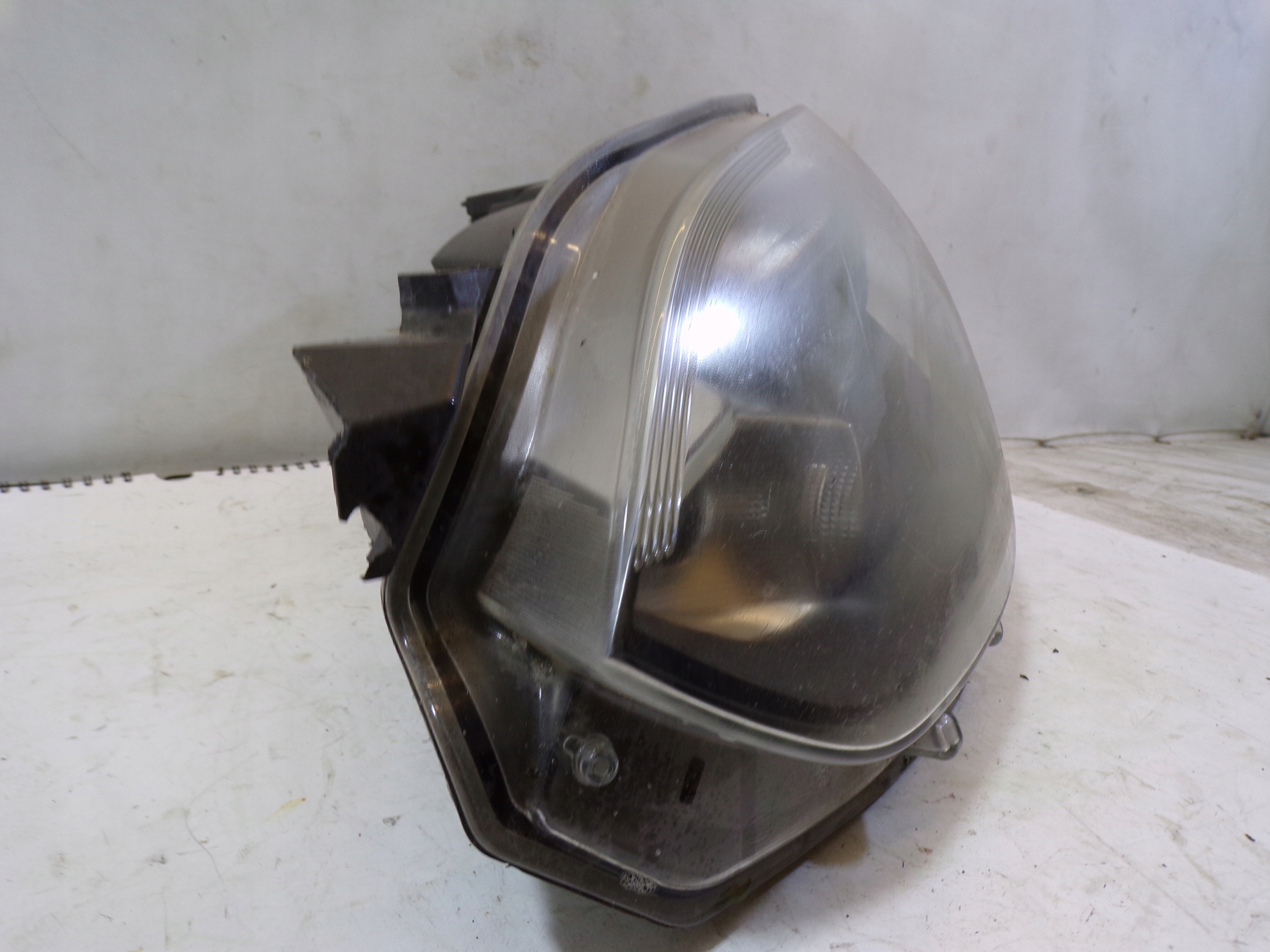 light front front left VOLKSWAGEN UP OPIS (K)