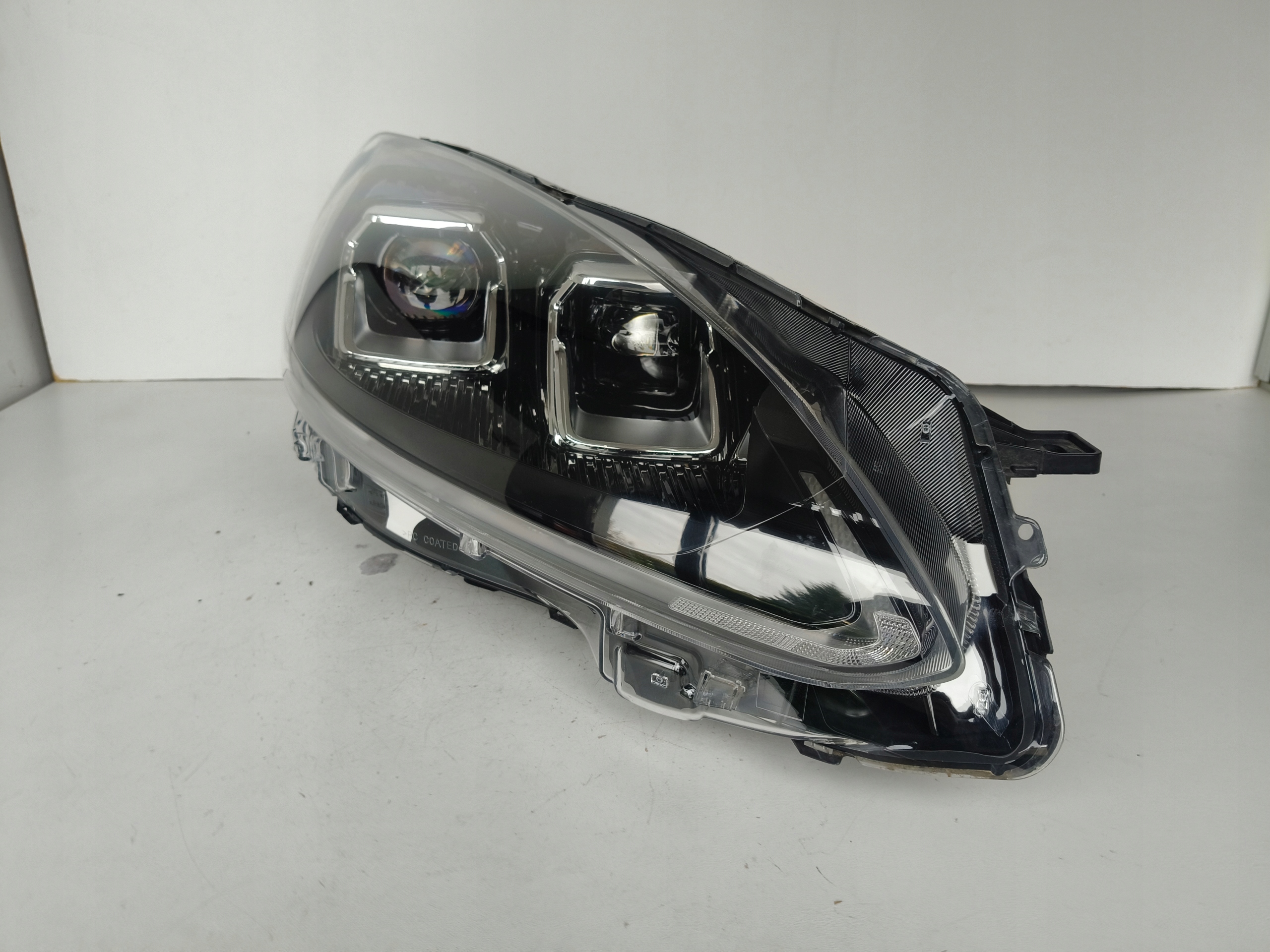 light right REFLEKTOR FORD KUGA MK3 19- FULL LED