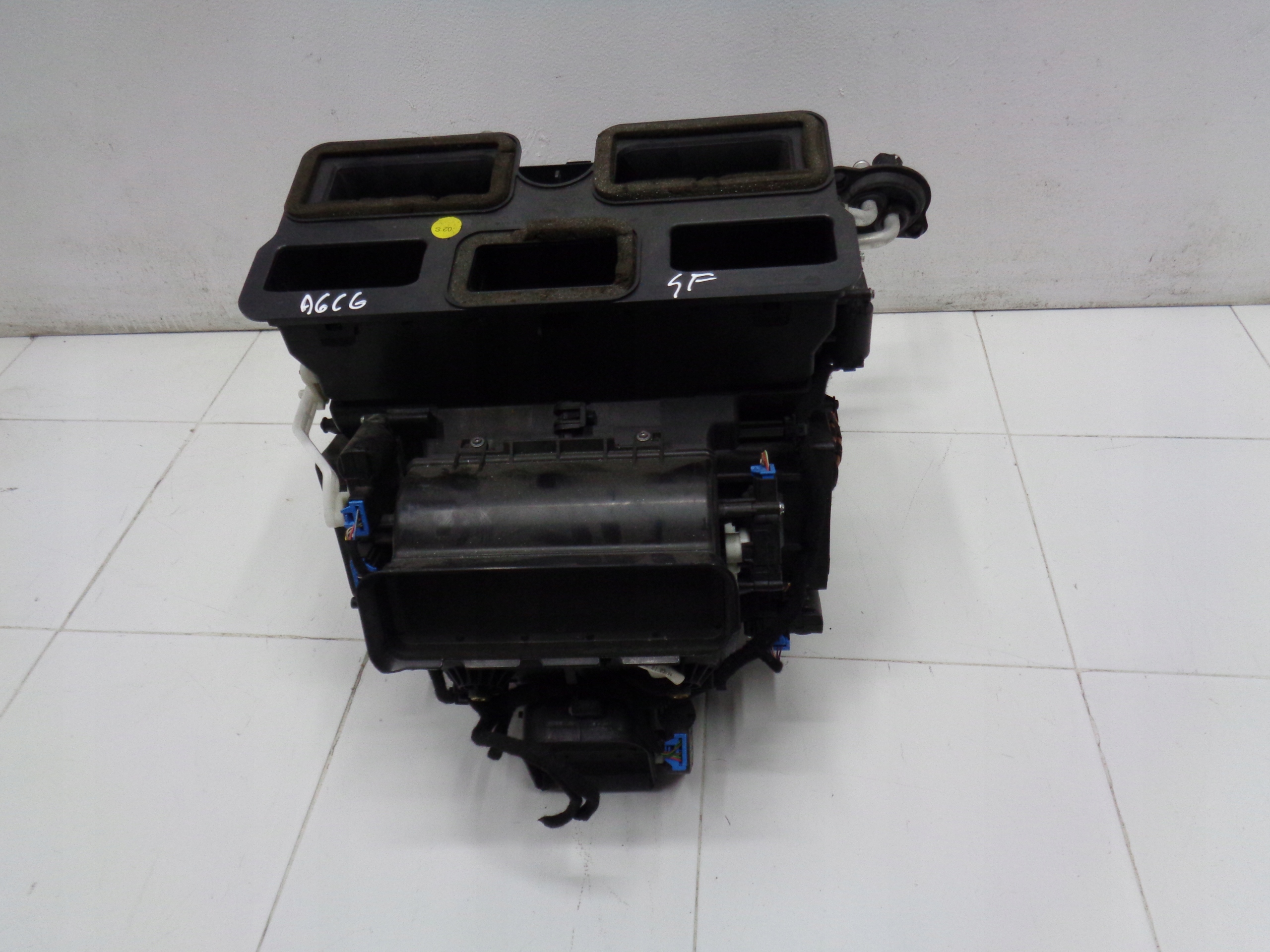 4F1820351L - AUDI A6 C6 корпус нагрівач вентилятор в зборі