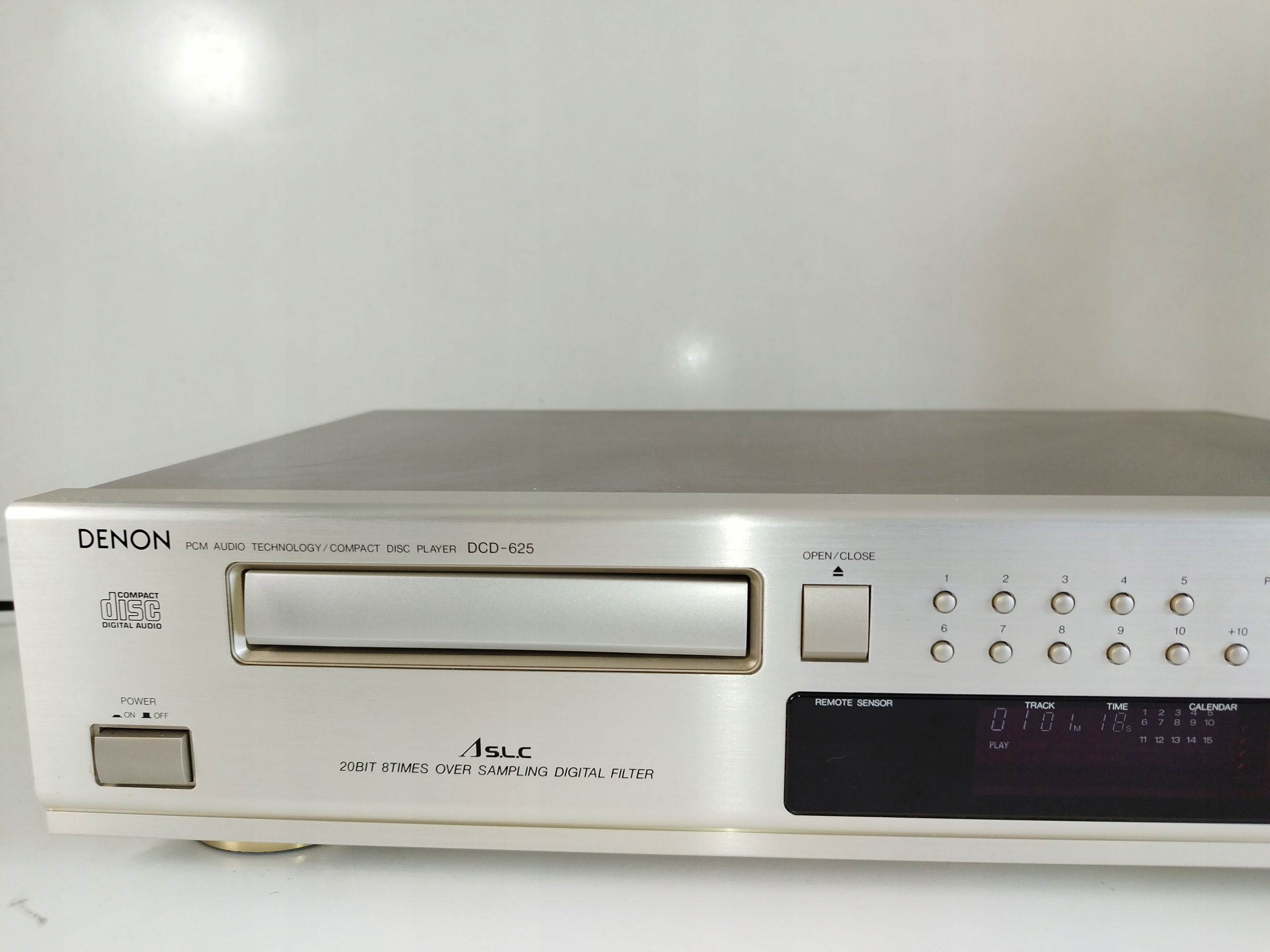 ODTWARZACZ CD DENON DCD-625 Marka Denon