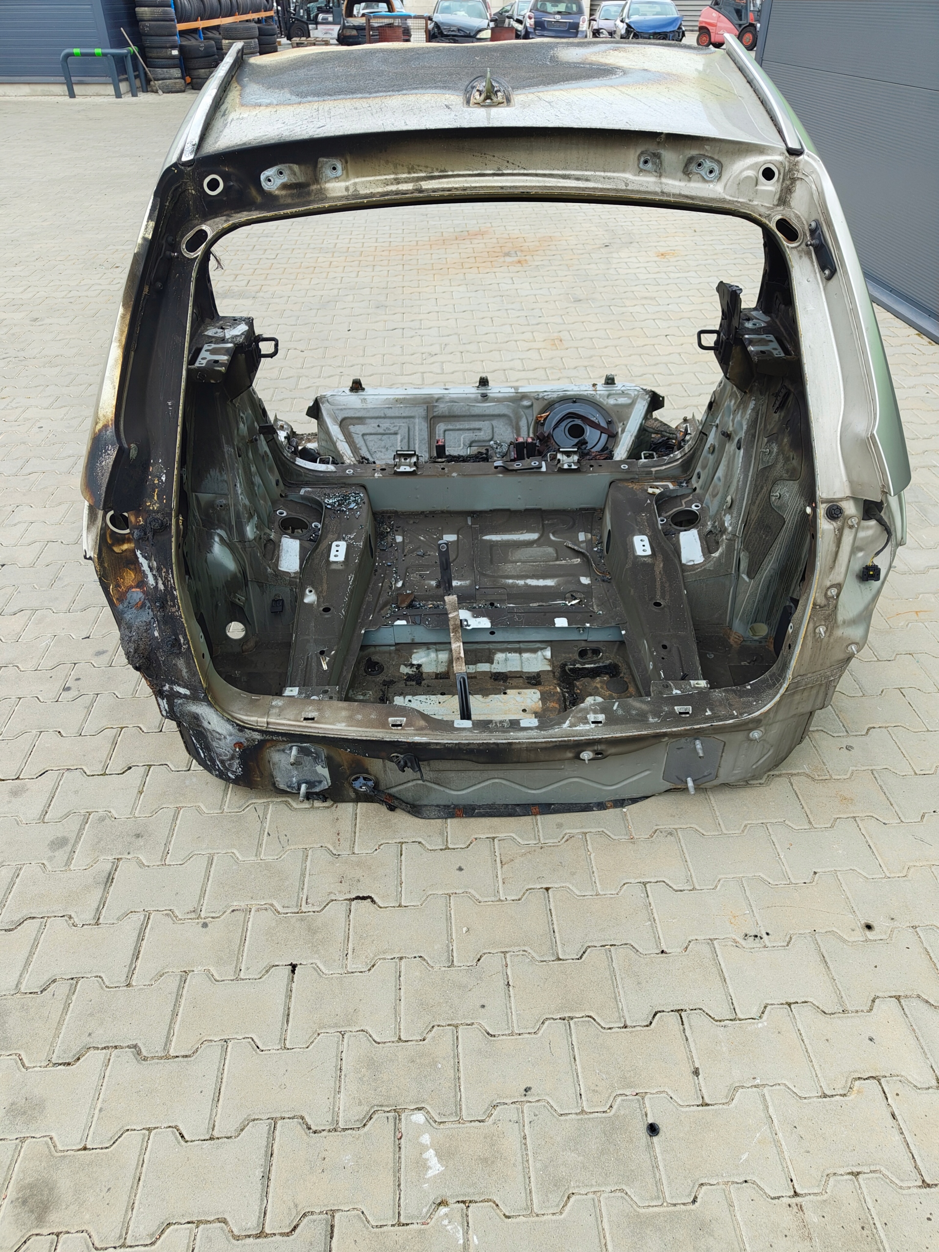 BMW X3 F25 posteriore LONGHERONE parafango Coppa A14