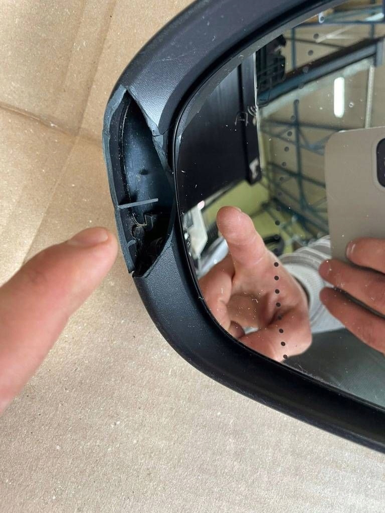 mirror RENAULT CAPTUR II left 10 PIN - damaged cover