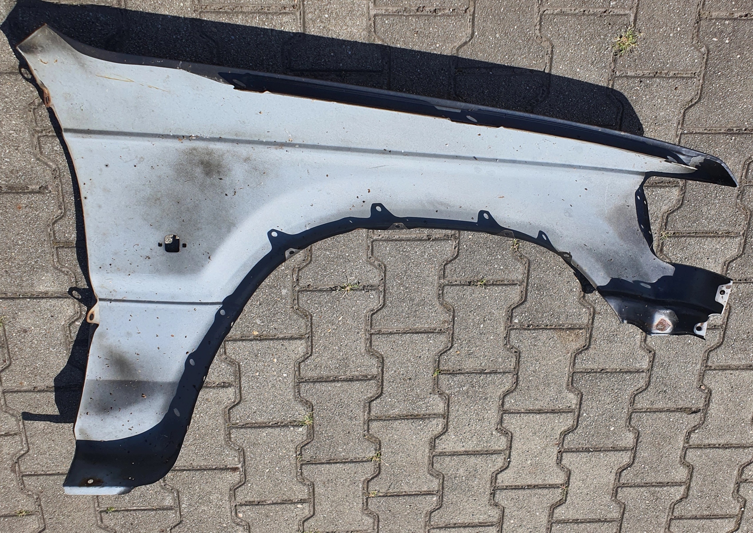 MITSUBISHI PAJERO II fender front left original