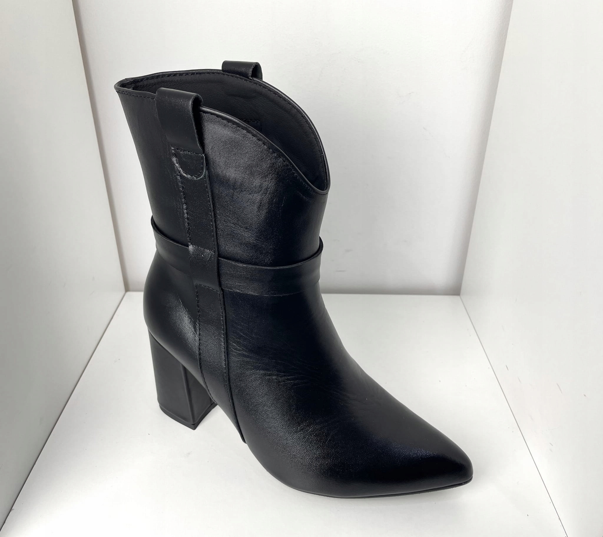 Dámské kotníkové boty Higo 2129 Černá 38