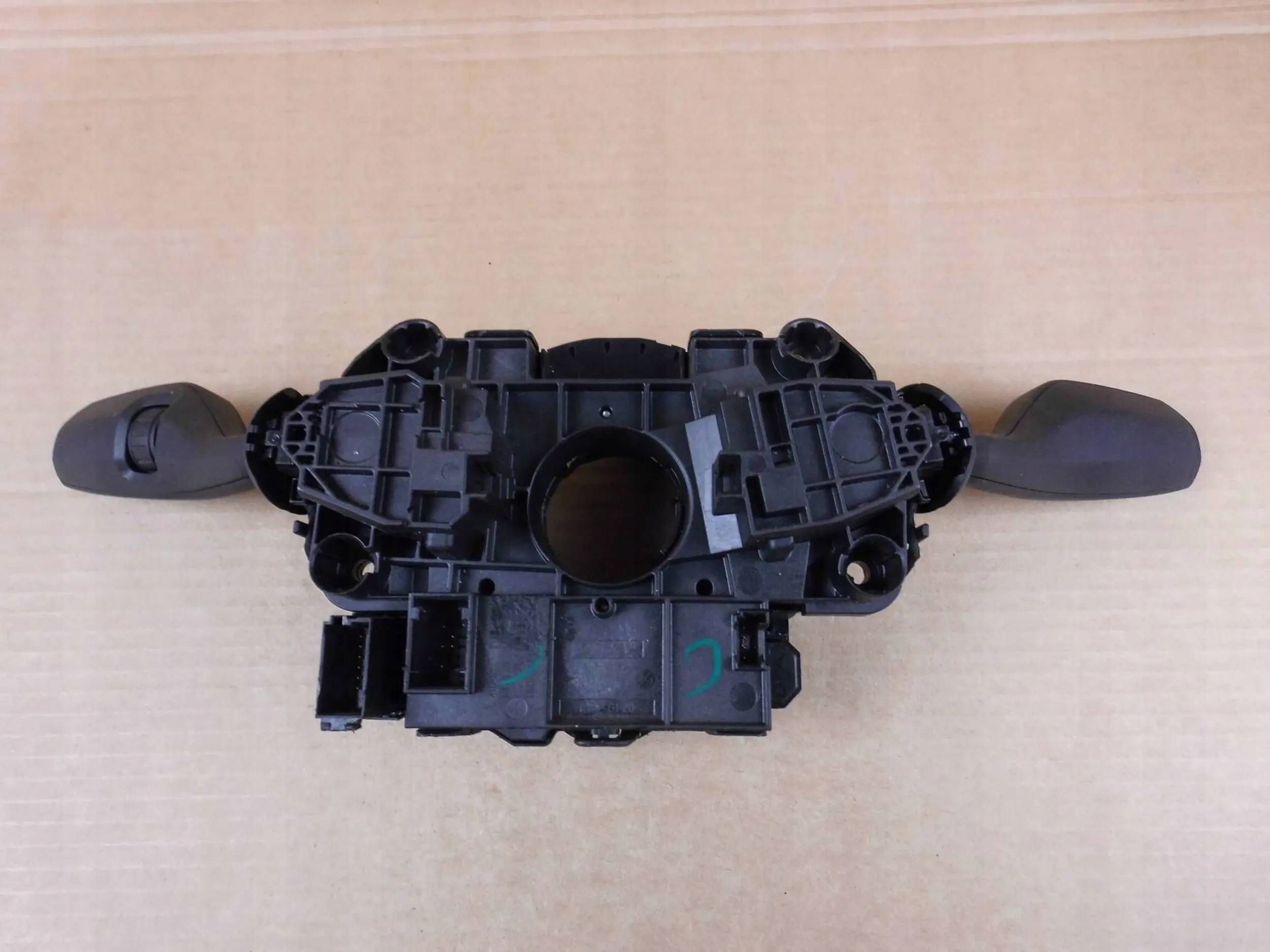 BMW 5 G20 G21 G30 G31 steering wheel levers and controls control sensor kata steering