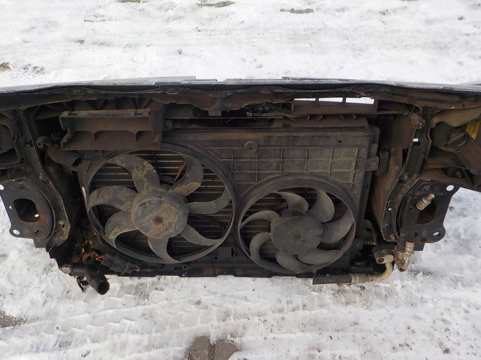 674 front body wall front VW GOLF V 5 plus 05-08R 1.4B