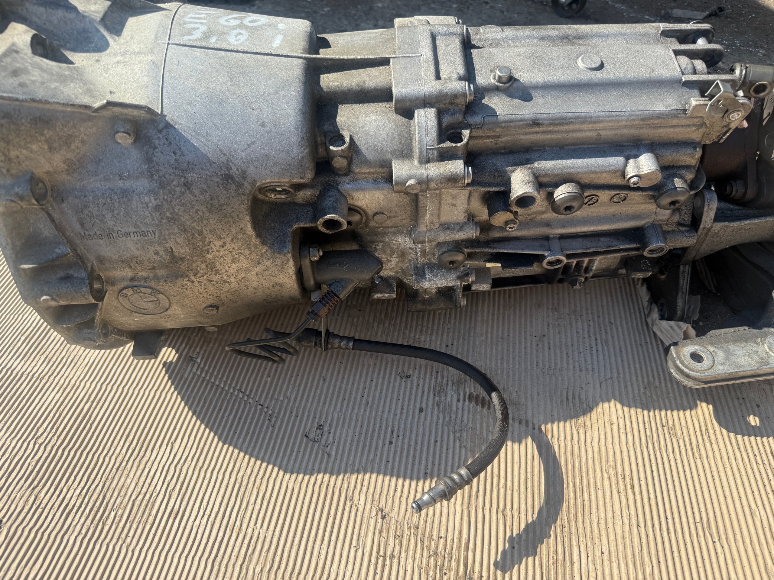 BMW E60 E61 3.0B M54B30 Getriebe 6 getriebe MANUAL 7583768 0042653BEG